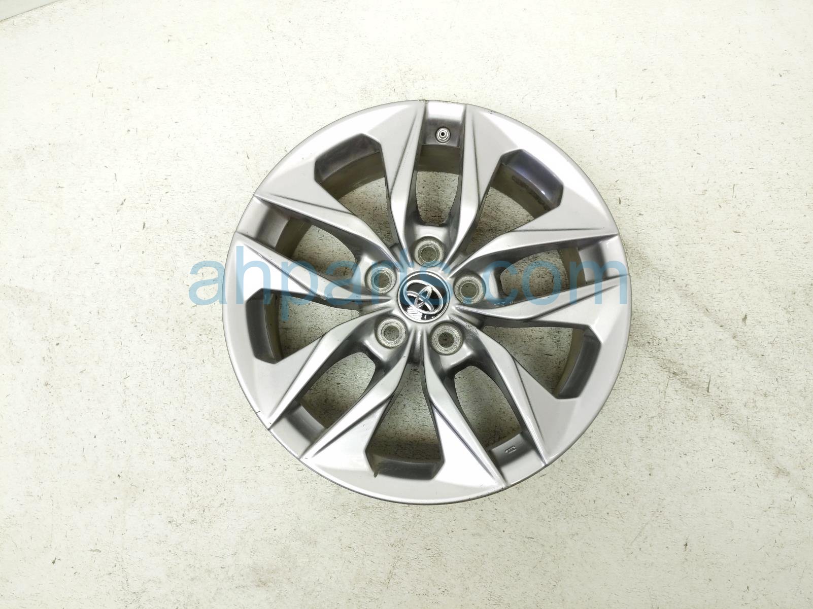 Toyota RR/LH WHEEL / RIM