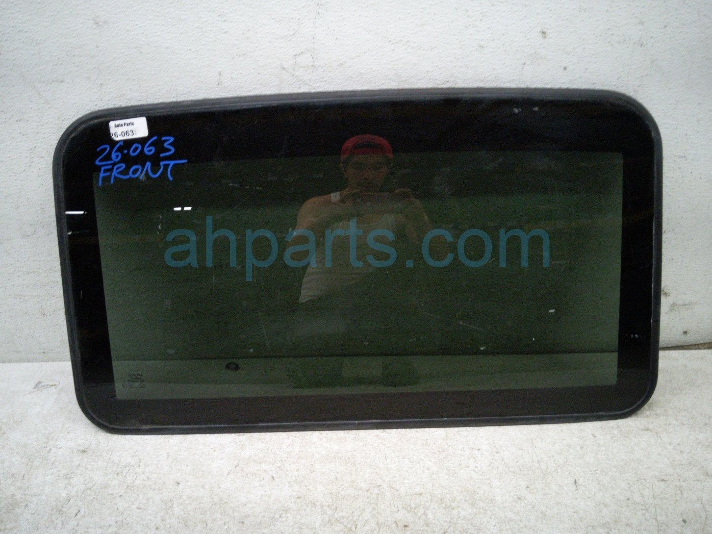 2021 Toyota Sienna Sunroof / Sun Roof Glass Window 63201 08060 Replacement 2021 Toyota Sienna Sunroof / Sun Roof Glass Window 63201 08060 Replacement thumbnail