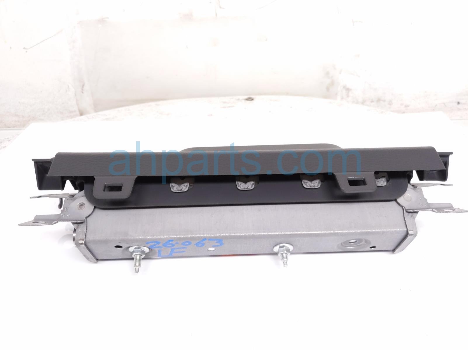 Toyota DRIVER KNEE AIR BAG