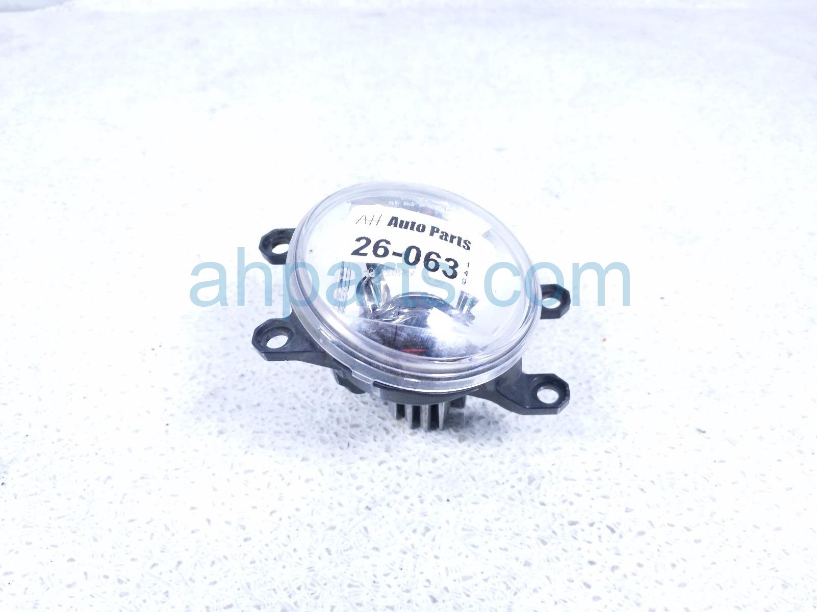 Toyota RH FOG LAMP / LIGHT