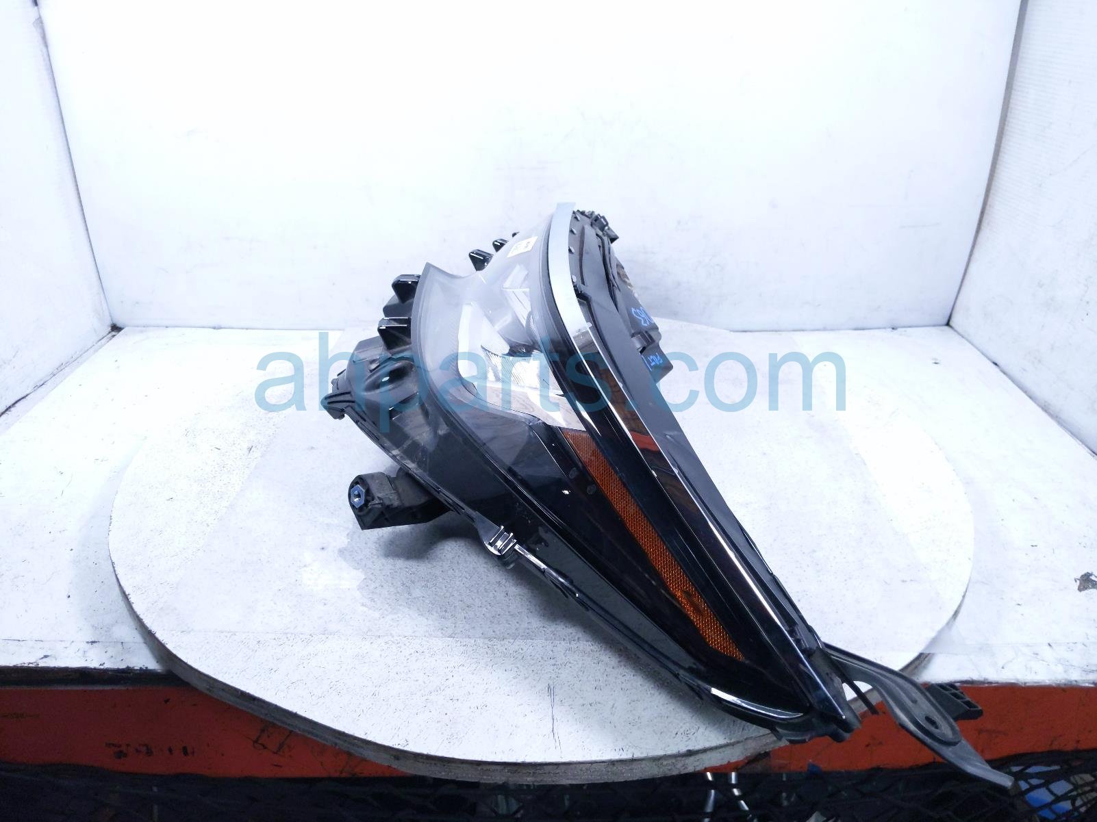 2021 Toyota Sienna Headlight Driver Headlamp / Light 81150 08100 Replacement 2021 Toyota Sienna Headlight Driver Headlamp / Light 81150 08100 Replacement thumbnail