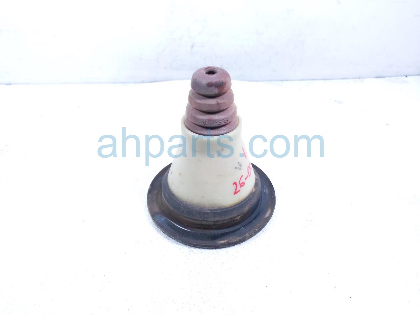 $25 Toyota RR/LH BUMP STOP-DUST BOOT - RWD