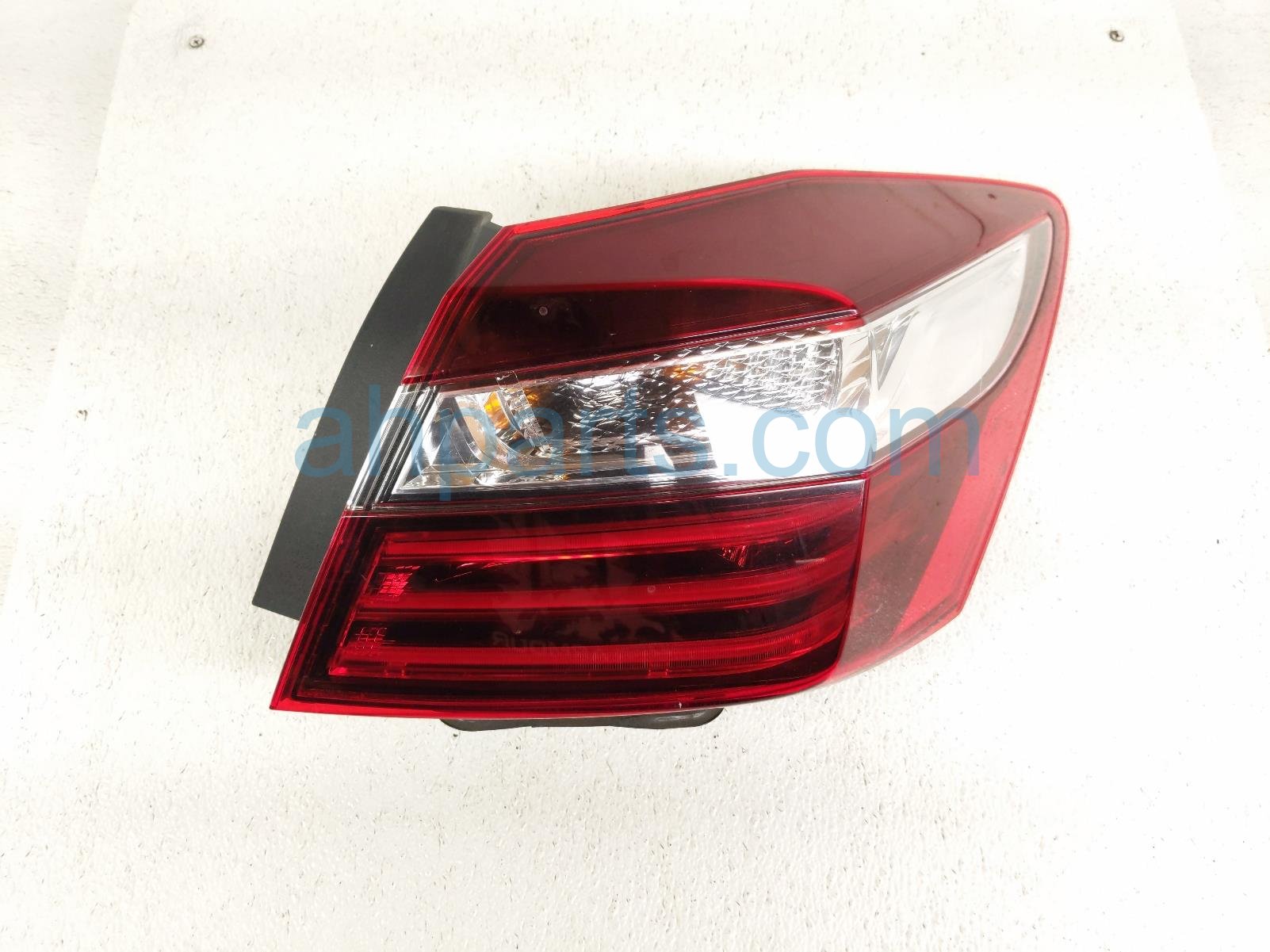 Honda RH TAIL LAMP (ON BODY)