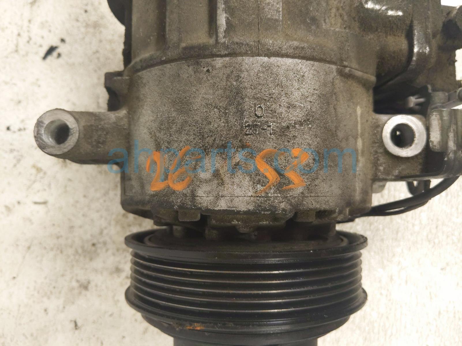 2001 Lexus Ls430 Air + Clutch Ac Pump / Compressor 88320 50100 Replacement 2001 Lexus Ls430 Air + Clutch Ac Pump / Compressor 88320 50100 Replacement thumbnail