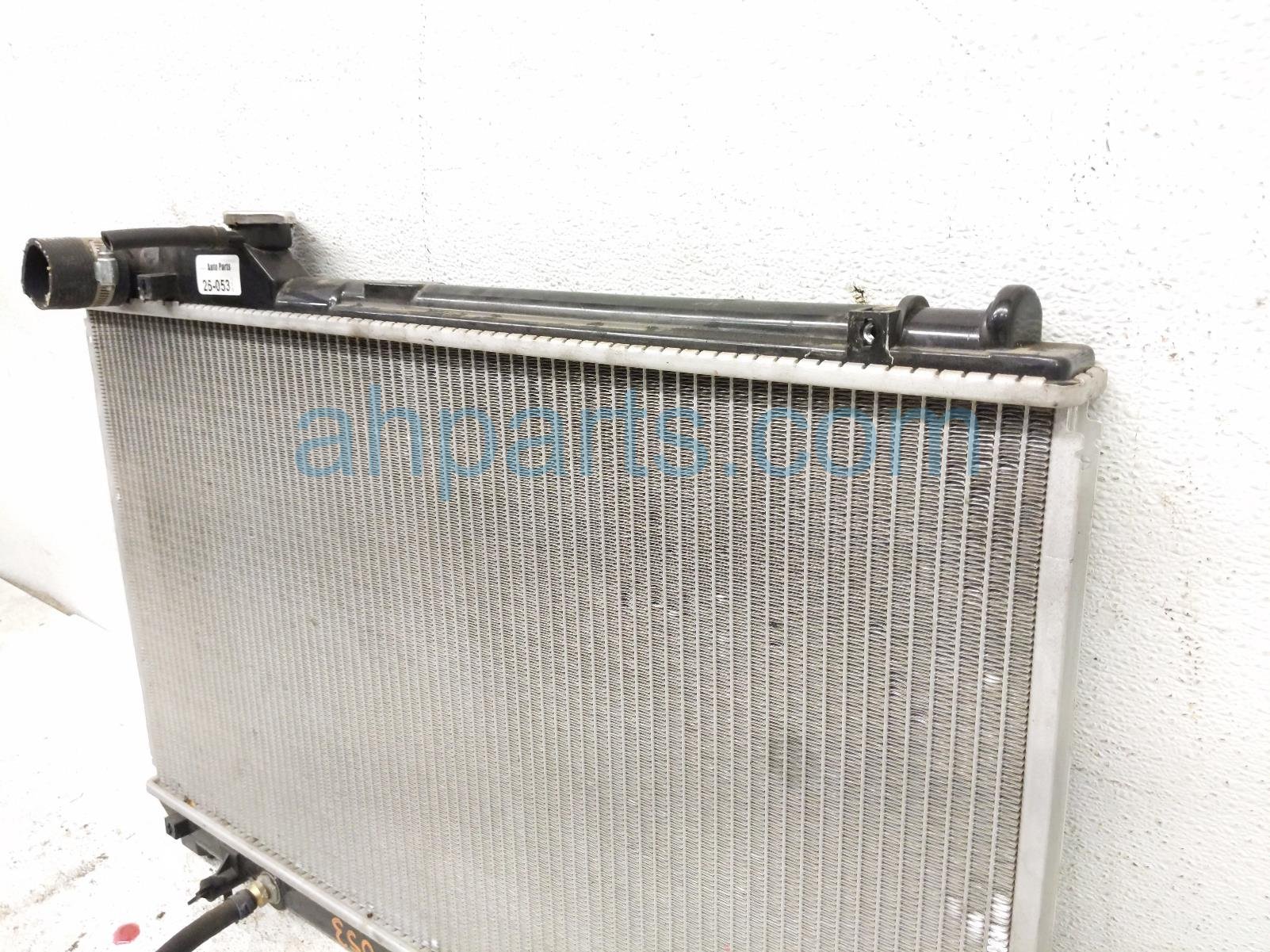 2001 Lexus Ls430 Radiator 16400 50231 Replacement 2001 Lexus Ls430 Radiator 16400 50231 Replacement thumbnail