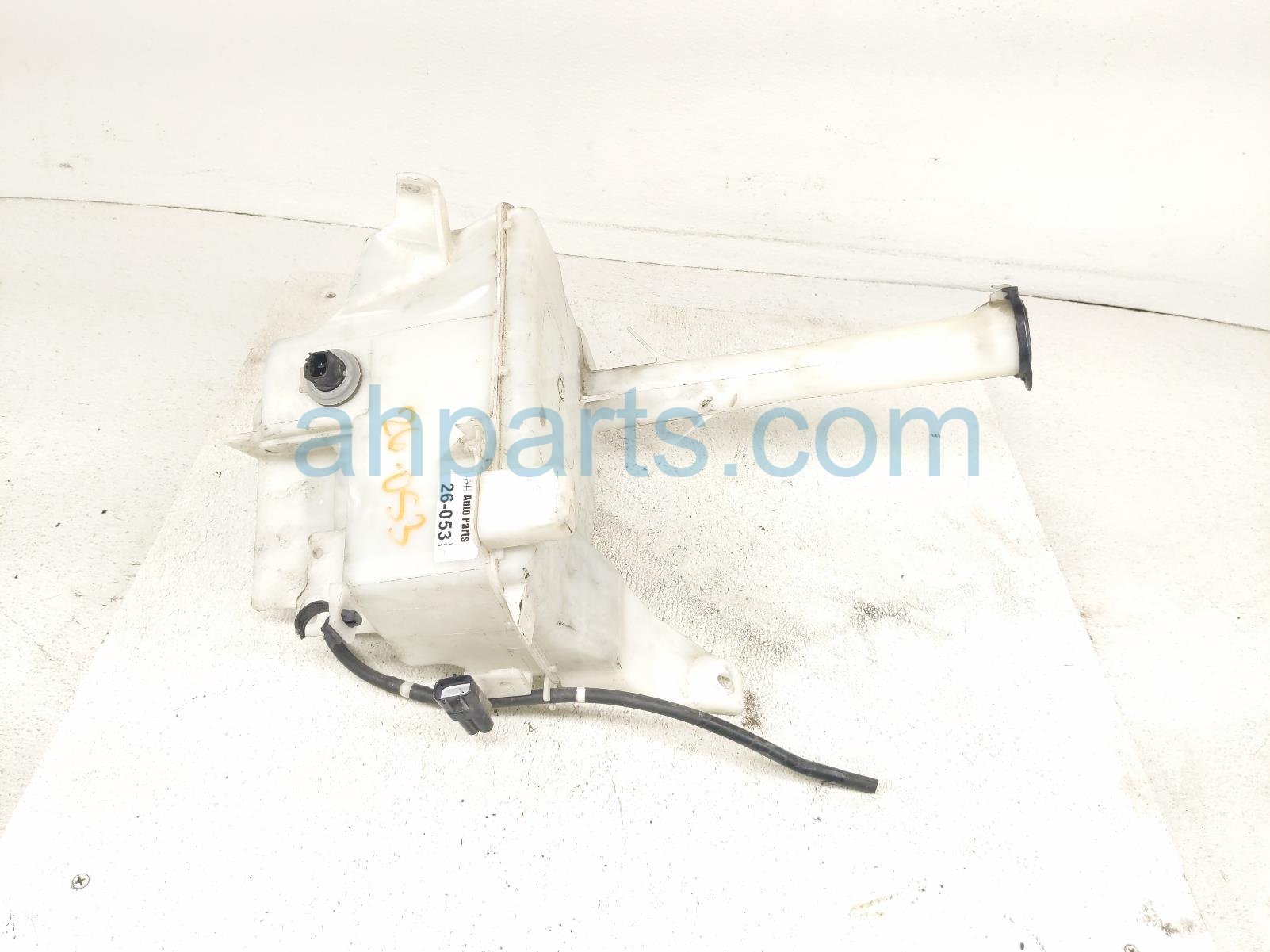 Lexus WINDSHIELD WASHER RESERVOIR TANK