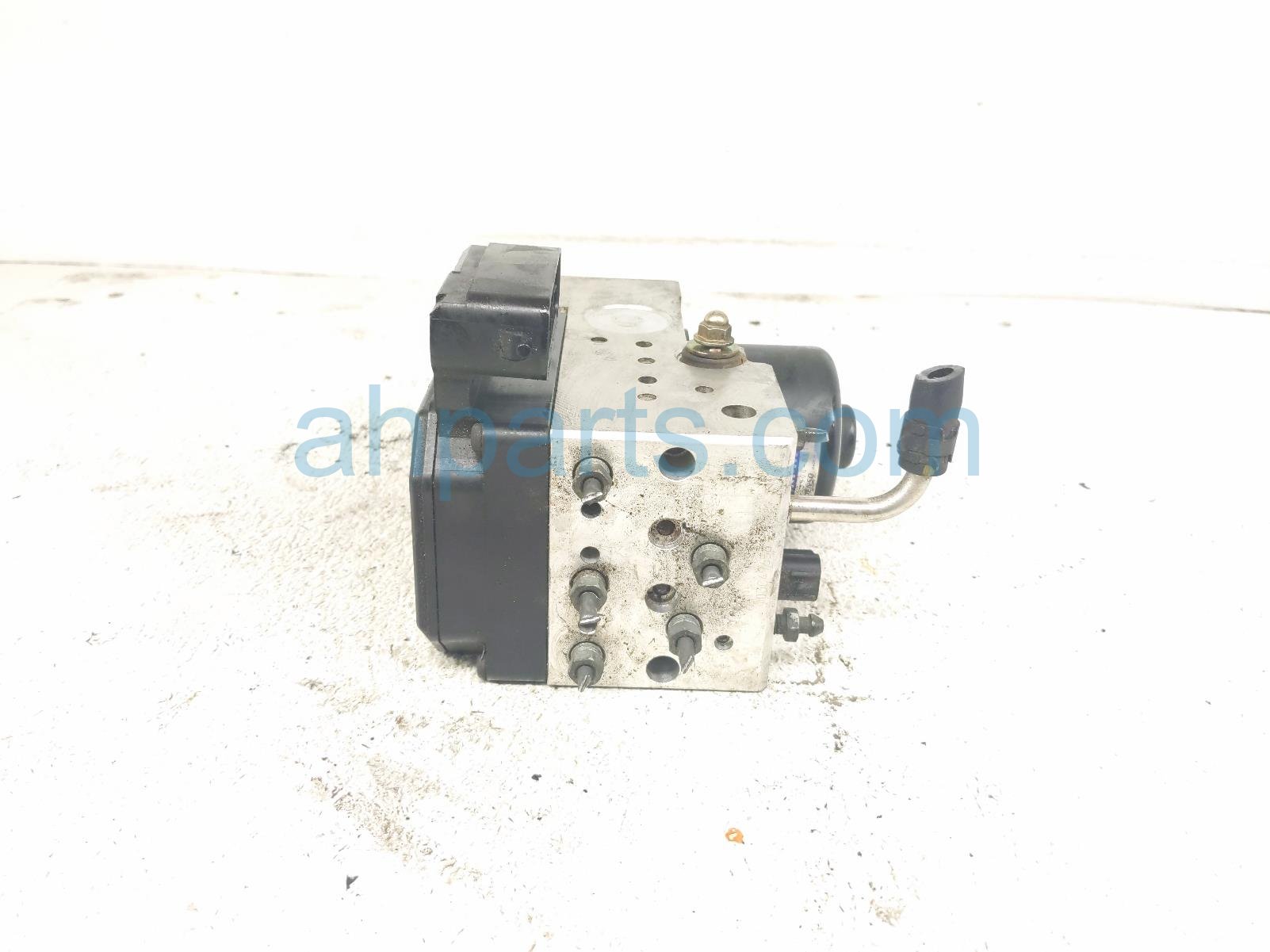 2001 Lexus Ls430 (anti Lock Brake) Abs/vsa Pump Modulator 44050 50020 Replacement 2001 Lexus Ls430 (anti Lock Brake) Abs/vsa Pump Modulator 44050 50020 Replacement thumbnail