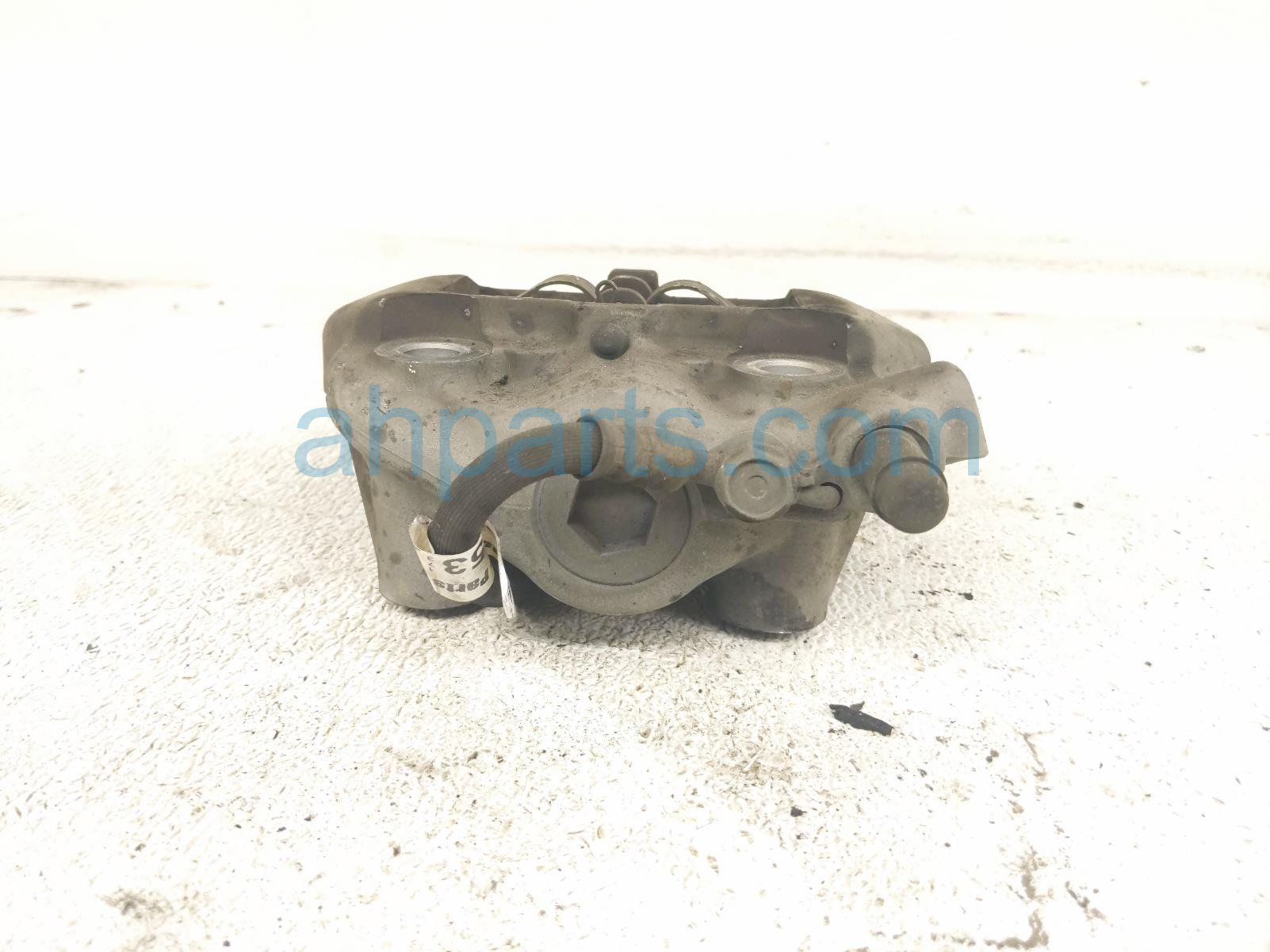 2001 Lexus Ls430 Rear Driver Brake Caliper 47750 50150 Replacement 2001 Lexus Ls430 Rear Driver Brake Caliper 47750 50150 Replacement thumbnail
