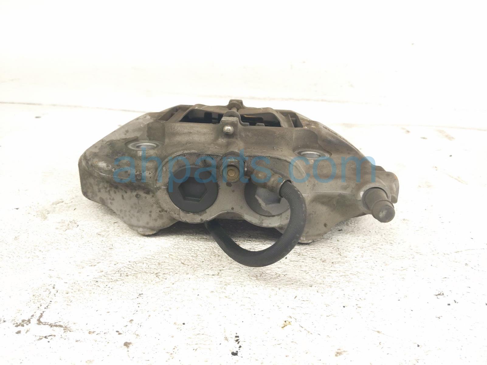 2001 Lexus Ls430 Front Driver Brake Caliper 47750 50120 Replacement 2001 Lexus Ls430 Front Driver Brake Caliper 47750 50120 Replacement thumbnail