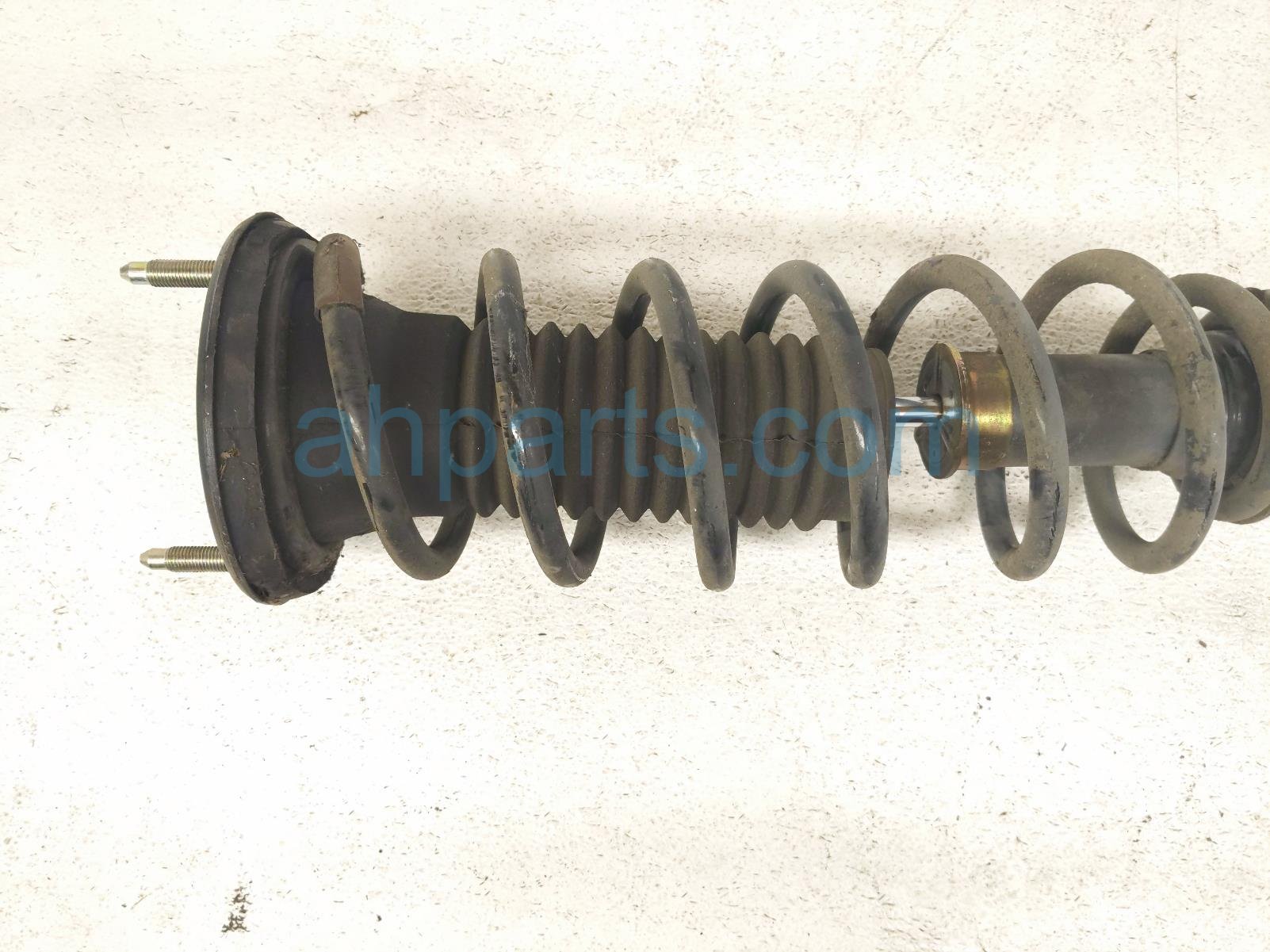 2001 Lexus Ls430 Rear Driver Strut Absorber + Spring 48530 80130 Replacement 2001 Lexus Ls430 Rear Driver Strut Absorber + Spring 48530 80130 Replacement thumbnail