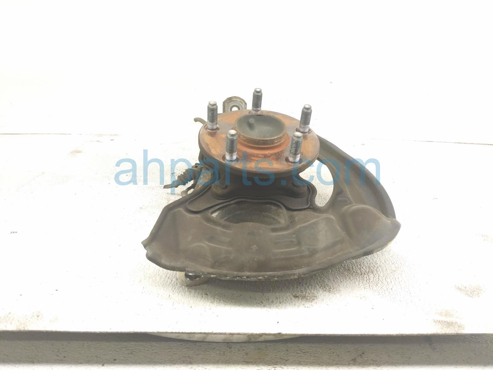 2001 Lexus Ls430 Front Passenger Spindle Knuckle Hub 43201 50010 Replacement 2001 Lexus Ls430 Front Passenger Spindle Knuckle Hub 43201 50010 Replacement thumbnail