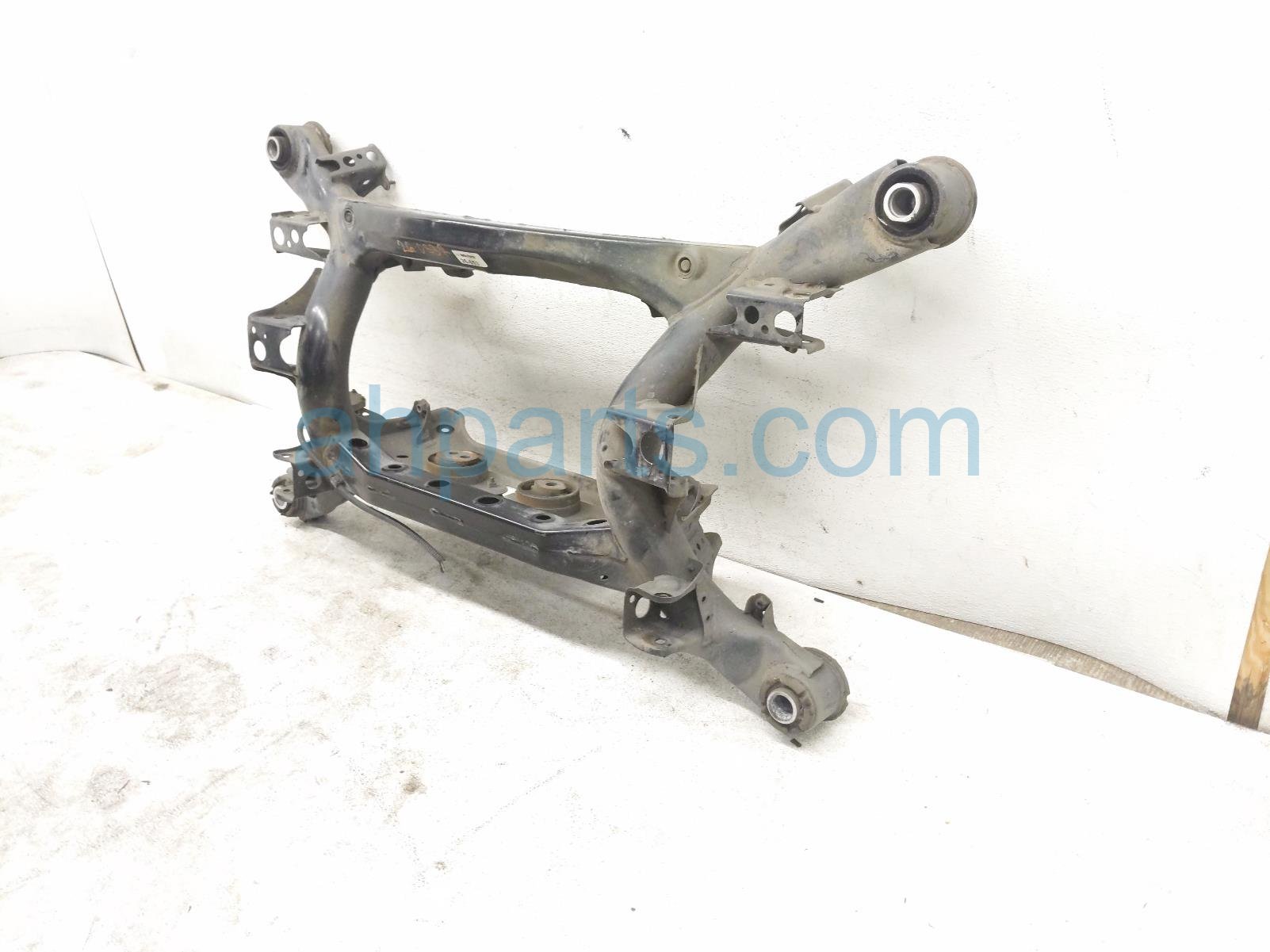 2001 Lexus Ls430 Crossmember Rear Sub Frame / Cradle 51206 50040 Replacement 2001 Lexus Ls430 Crossmember Rear Sub Frame / Cradle 51206 50040 Replacement thumbnail