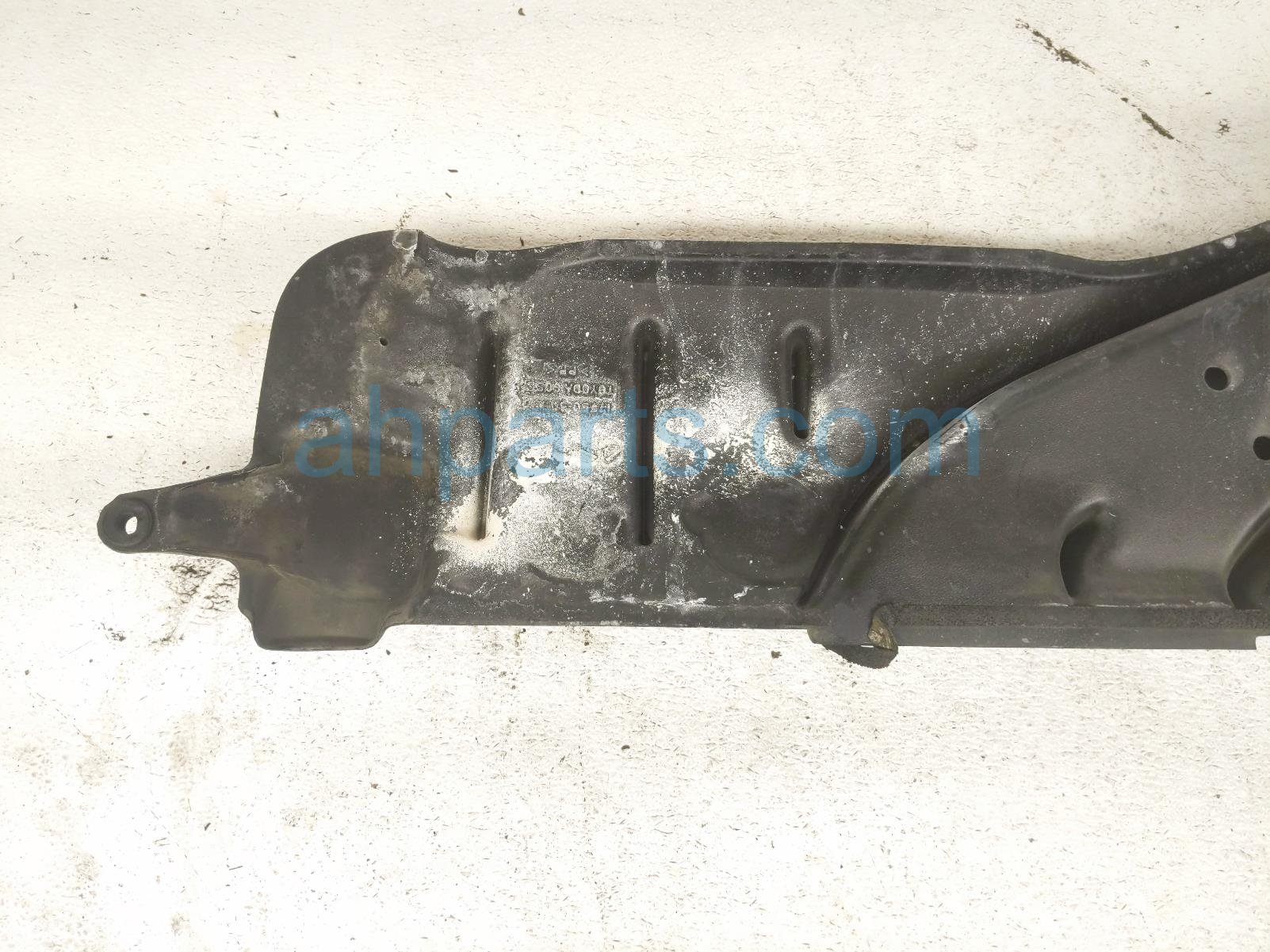 2001 Lexus Ls430 Air Cleaner Intake Box 17750 50030 Replacement 2001 Lexus Ls430 Air Cleaner Intake Box 17750 50030 Replacement thumbnail