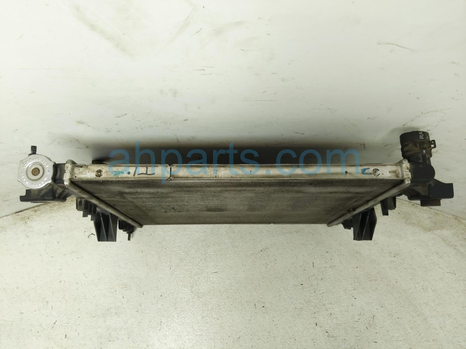 2017 Jeep Wrangler Radiator 68143886AA Replacement 2017 Jeep Wrangler Radiator 68143886AA Replacement thumbnail