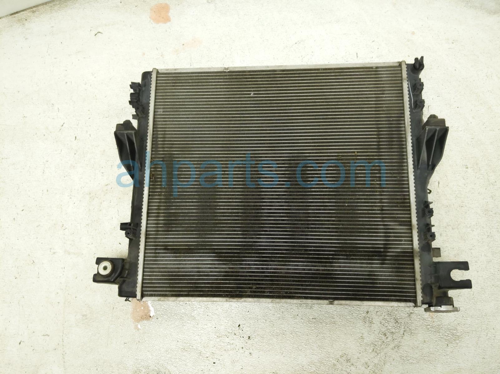 2017 Jeep Wrangler Radiator 68143886AA Replacement 2017 Jeep Wrangler Radiator 68143886AA Replacement thumbnail
