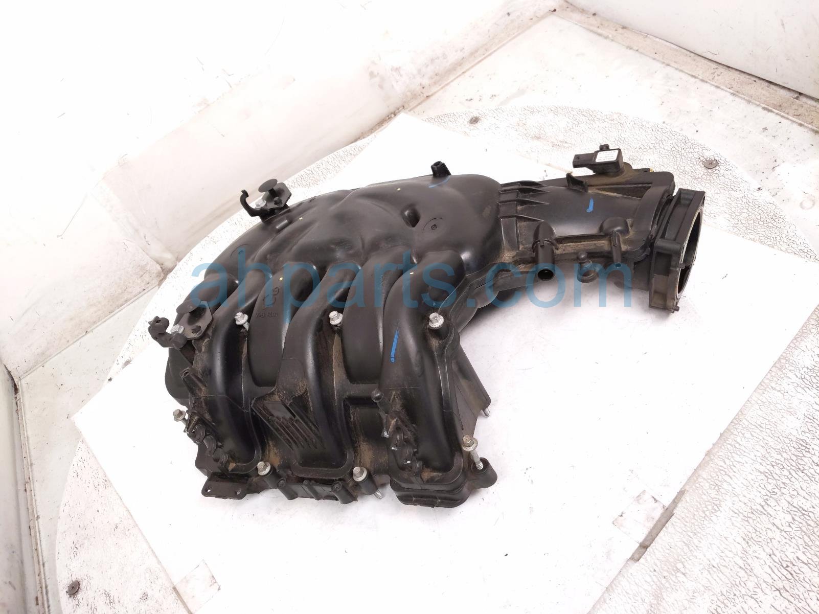 Jeep UPPER INTAKE MANIFOLD