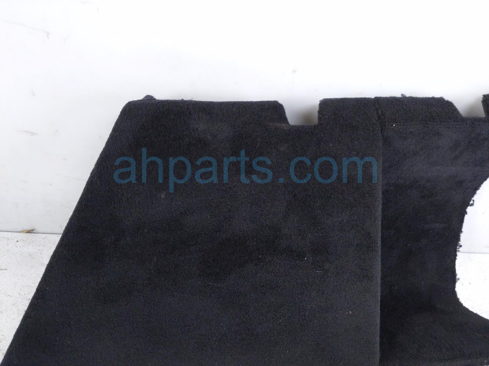 2020 Land Rover Range Rover Sport Rear Passenger Lower Qtr Panel Trim Blk LR068092 Replacement 2020 Land Rover Range Rover Sport Rear Passenger Lower Qtr Panel Trim Blk LR068092 Replacement thumbnail