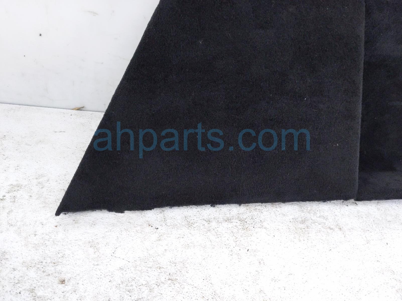 2020 Land Rover Range Rover Sport Rear Passenger Lower Qtr Panel Trim Blk LR068092 Replacement 2020 Land Rover Range Rover Sport Rear Passenger Lower Qtr Panel Trim Blk LR068092 Replacement thumbnail
