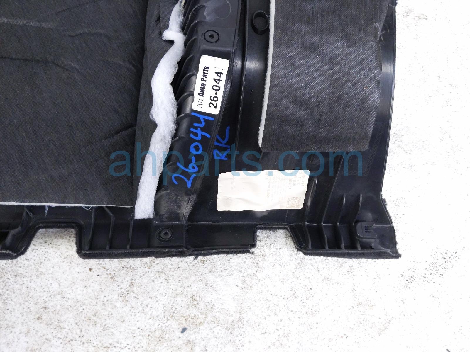 2020 Land Rover Range Rover Sport Rear Passenger Lower Qtr Panel Trim Blk LR068092 Replacement 2020 Land Rover Range Rover Sport Rear Passenger Lower Qtr Panel Trim Blk LR068092 Replacement thumbnail