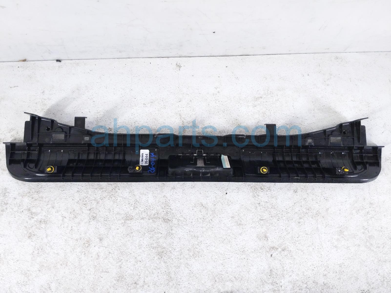 2020 Land Rover Range Rover Sport Rear Cargo Scuff Plate Blk LR116644 Replacement 2020 Land Rover Range Rover Sport Rear Cargo Scuff Plate Blk LR116644 Replacement thumbnail