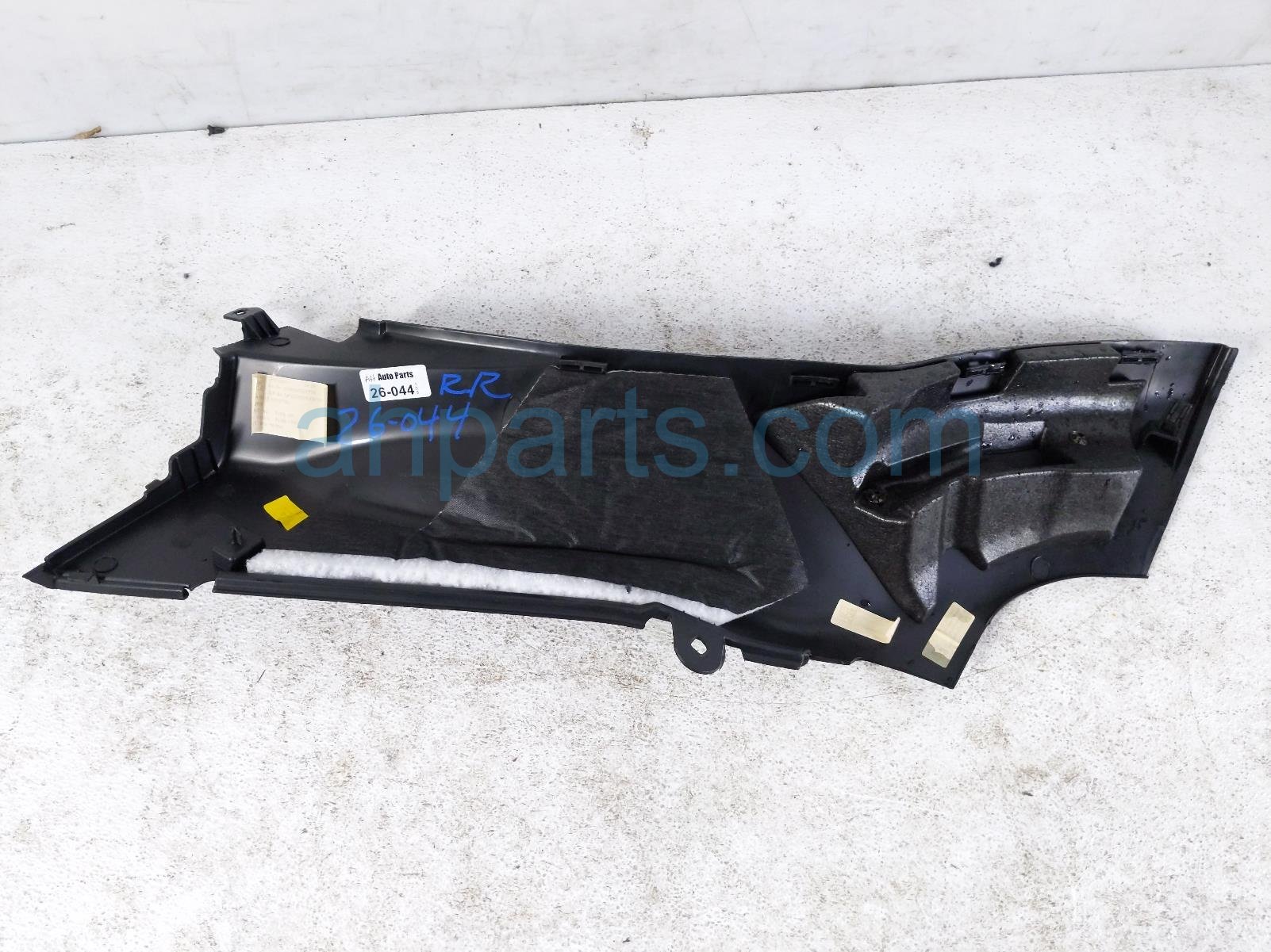 2020 Land Rover Range Rover Sport Rear Passenger Lower Pillar Trim Black LR128877 Replacement 2020 Land Rover Range Rover Sport Rear Passenger Lower Pillar Trim Black LR128877 Replacement thumbnail