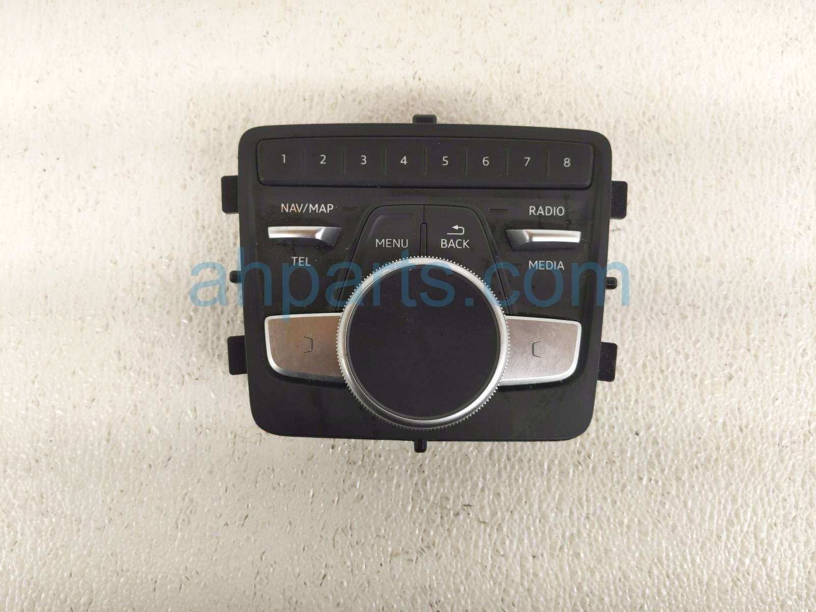 Audi RADIO CONTROL PANEL SW-CTR