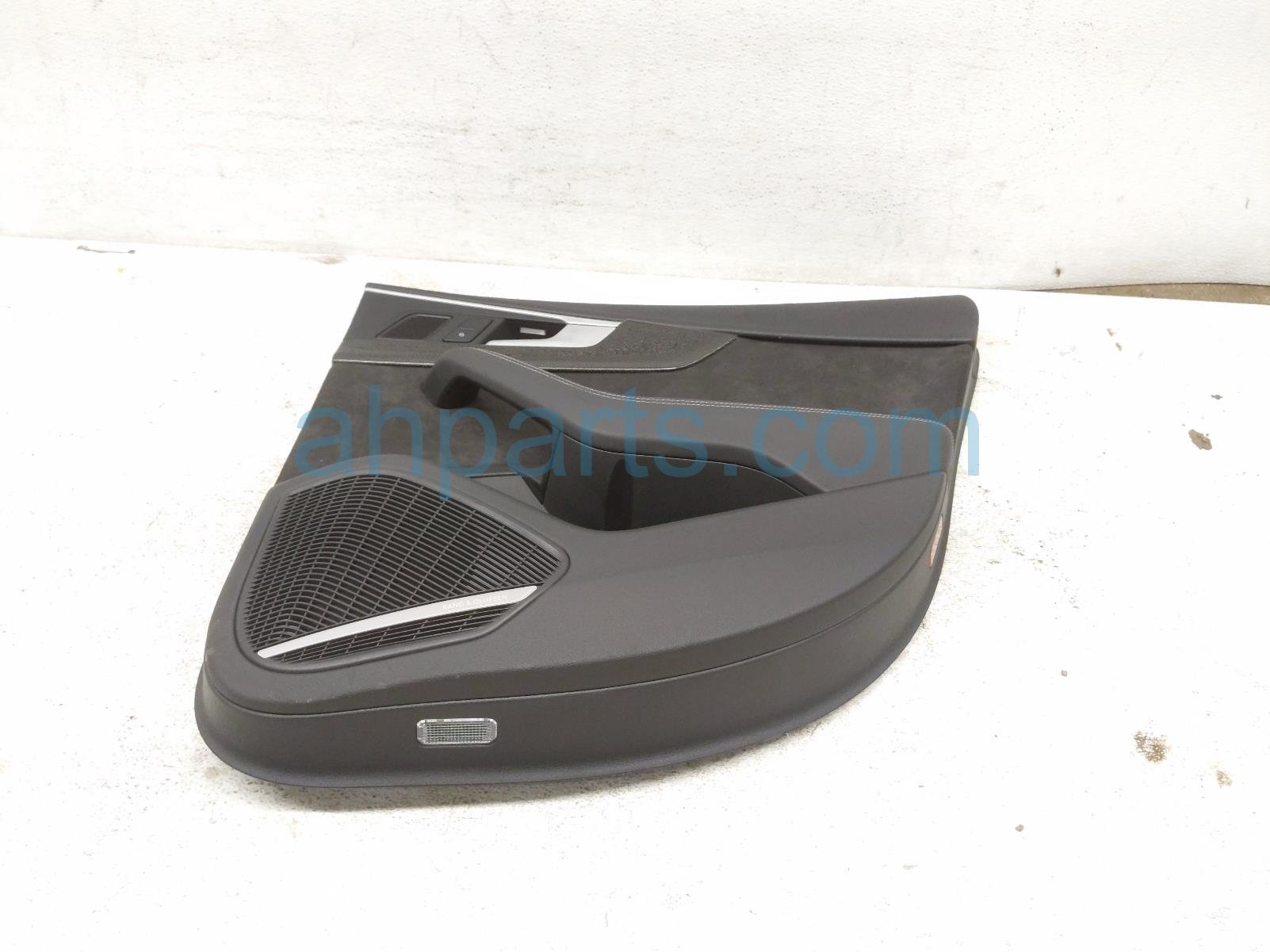 Audi RR/RH INTERIOR DOOR PANEL - BLACK