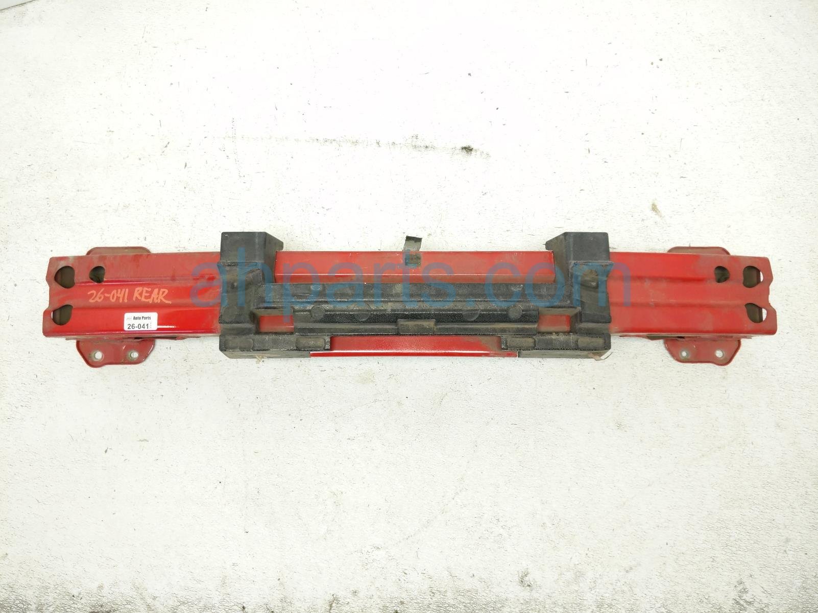 Honda REAR BUMPER REINFORCEMENT BAR
