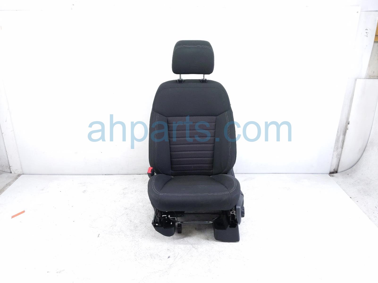 Ford FR/LH SEAT - BLACK - W/ AIRBAG