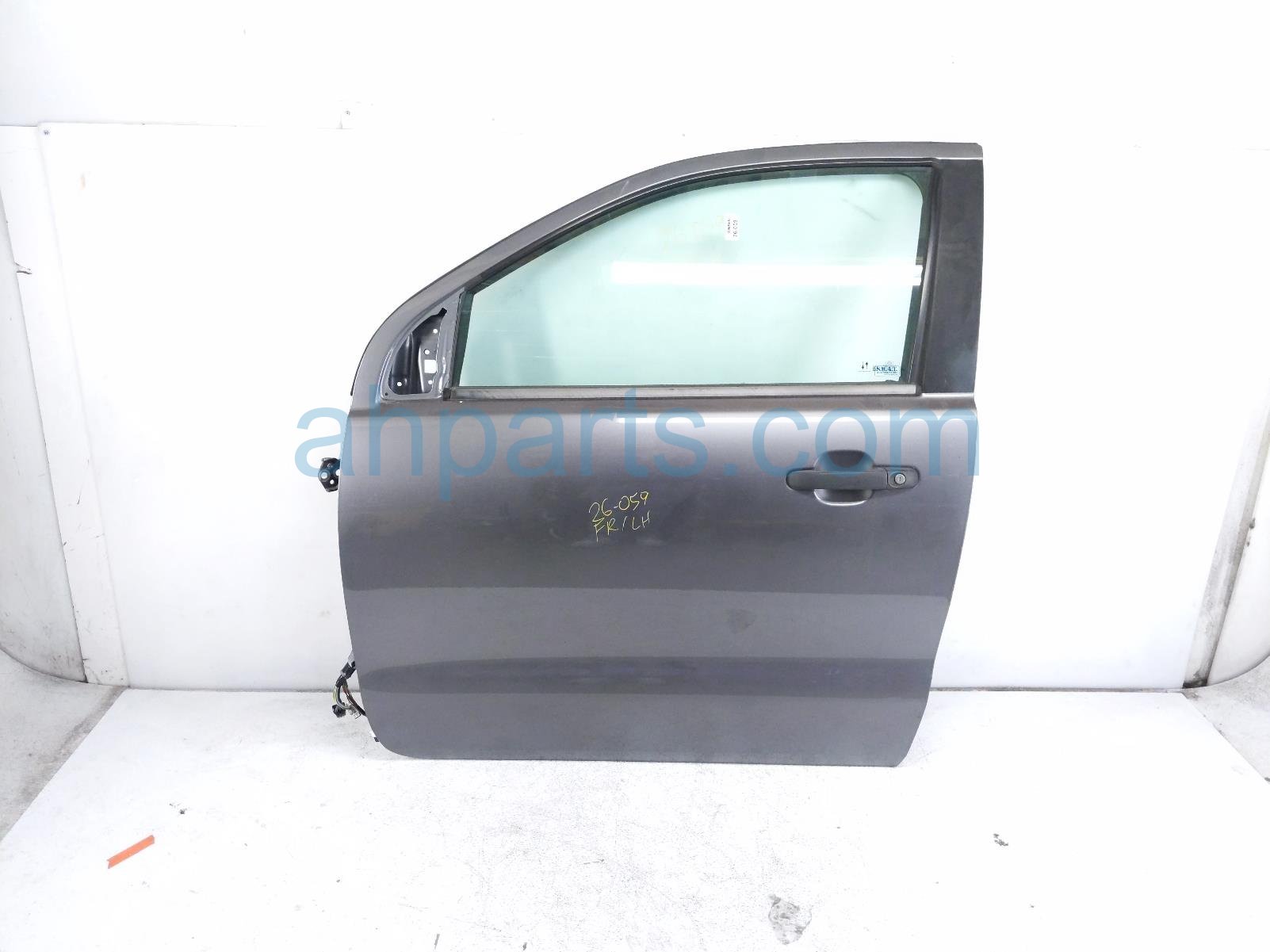 Ford FR/LH DOOR - GREY - NO MIRROR/TRIM