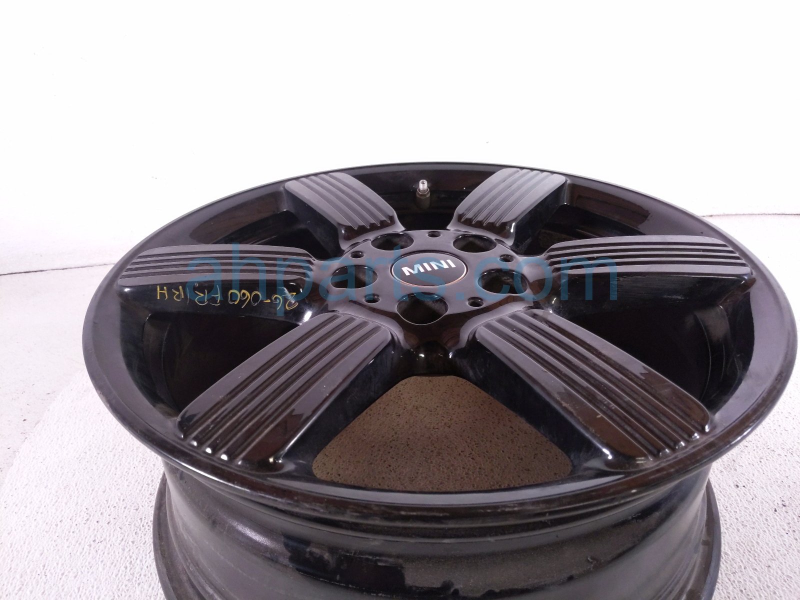 2023 BMW Mini Cooper Front Passenger Wheel / Rim 36 10 6 898 289 Replacement 2023 BMW Mini Cooper Front Passenger Wheel / Rim 36 10 6 898 289 Replacement thumbnail