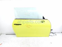 BMW RH DOOR - YELLOW - NO MIRROR/TRIM BMW RH DOOR - YELLOW - NO MIRROR/TRIM