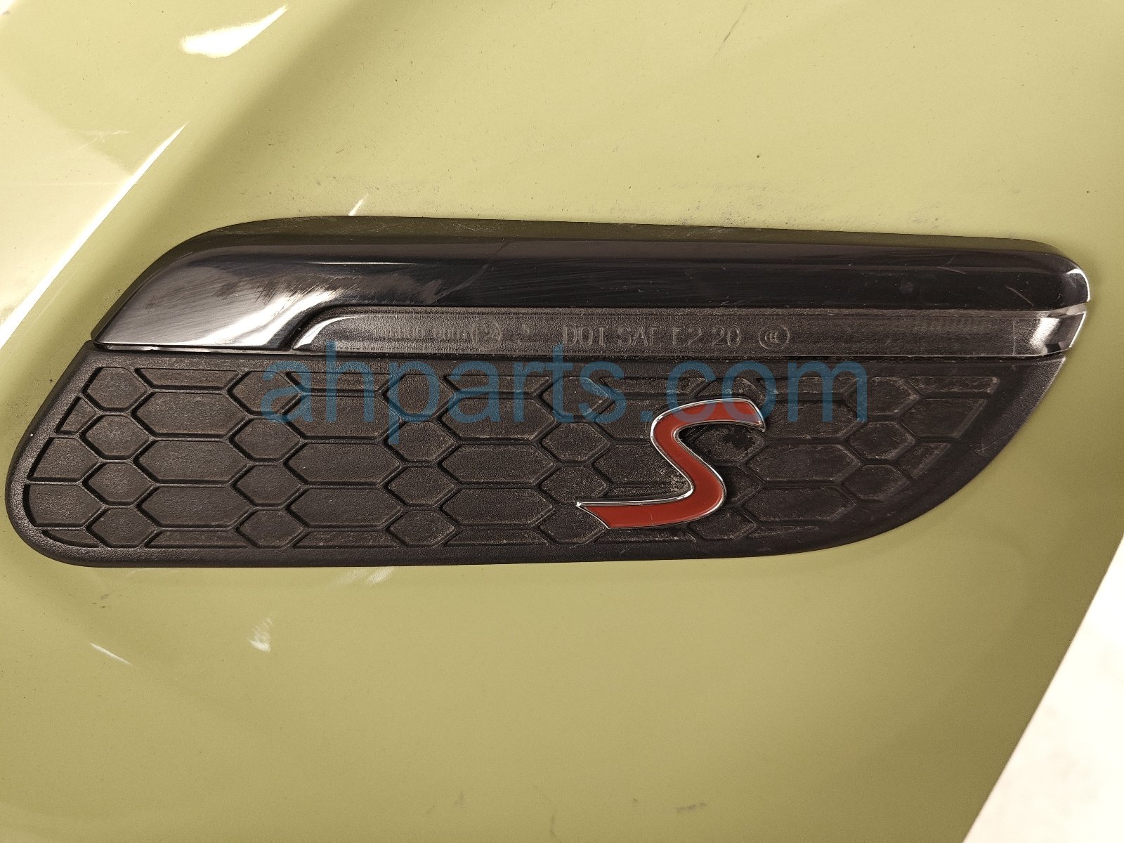 2023 BMW Mini Cooper Front Driver Fender Yellow 41 00 7 374 521 Replacement 2023 BMW Mini Cooper Front Driver Fender Yellow 41 00 7 374 521 Replacement thumbnail
