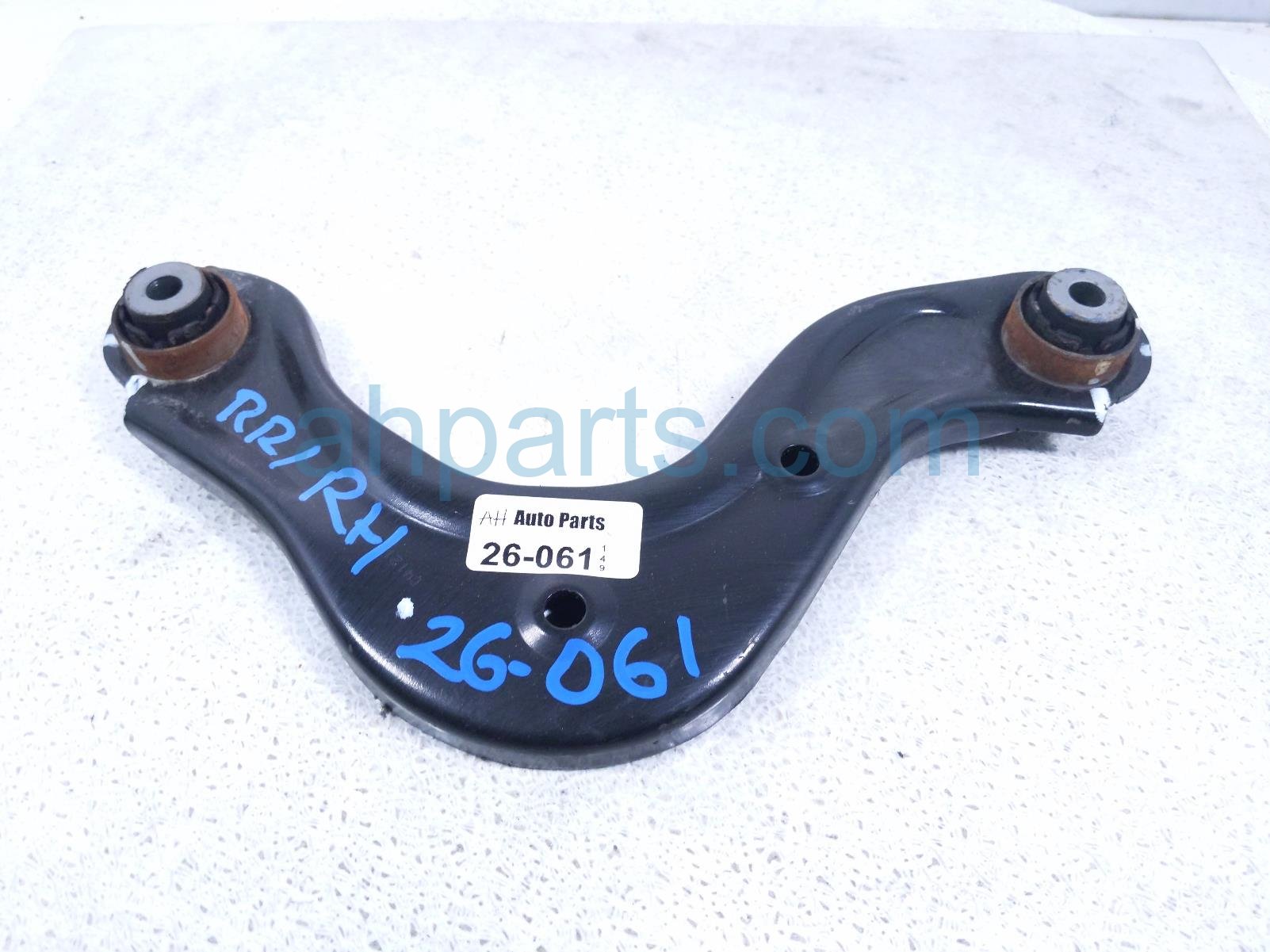 Honda RR/RH UPPER CONTROL ARM -