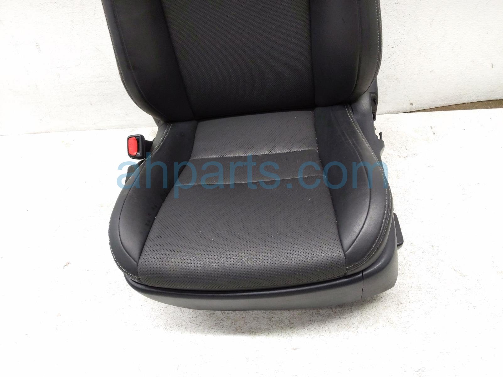 2021 Lexus Is300 Front Driver Seat Black W/ Airbag 71074 53J00 C4 Replacement 2021 Lexus Is300 Front Driver Seat Black W/ Airbag 71074 53J00 C4 Replacement thumbnail