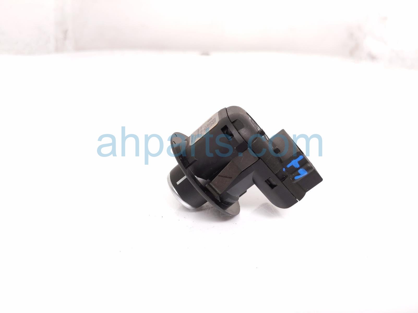 2020 Land Rover Range Rover Sport Steering Column Control Switch FW93 6485 AB Replacement 2020 Land Rover Range Rover Sport Steering Column Control Switch FW93 6485 AB Replacement thumbnail