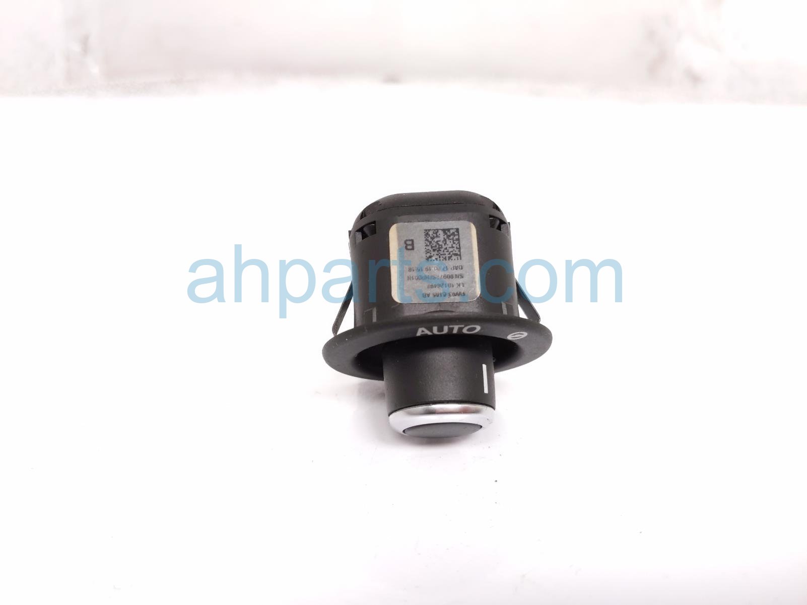 2020 Land Rover Range Rover Sport Steering Column Control Switch FW93 6485 AB Replacement 2020 Land Rover Range Rover Sport Steering Column Control Switch FW93 6485 AB Replacement thumbnail