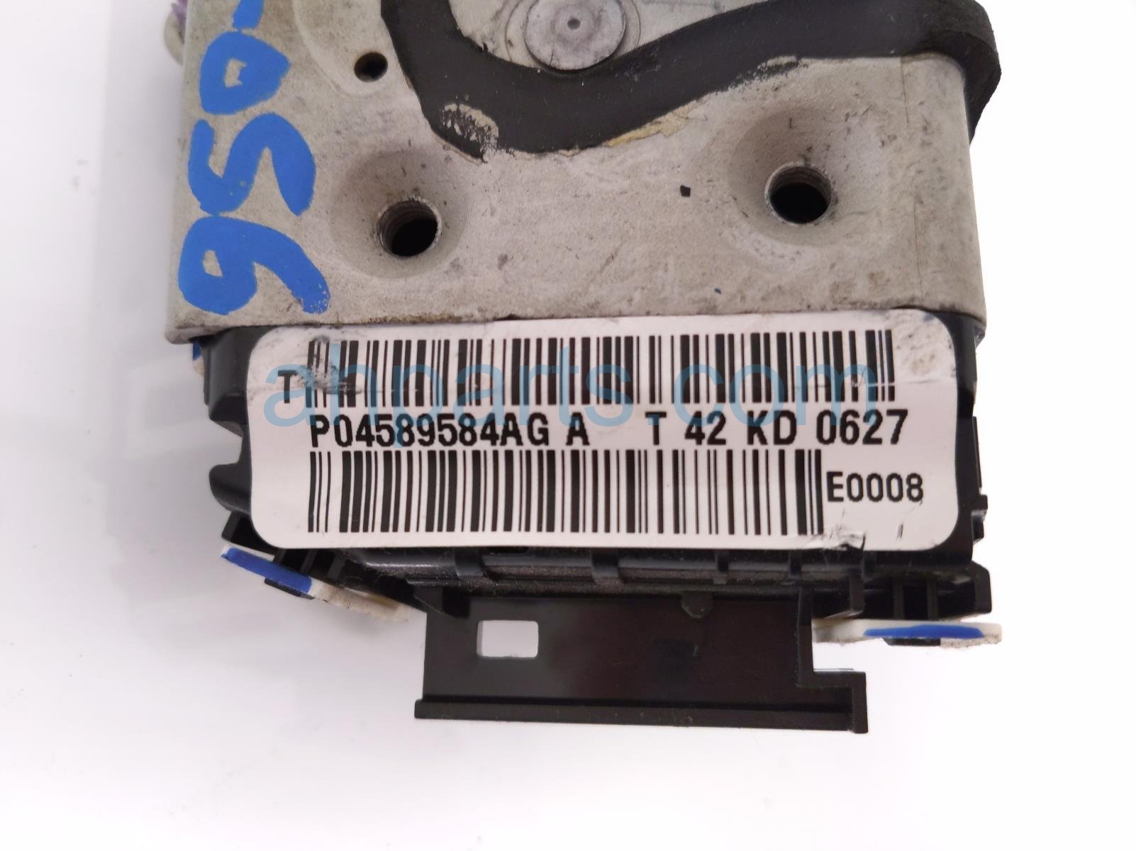 2017 Jeep Wrangler Rear Passenger Door Lock Actuator & Latch 4589022AL Replacement 2017 Jeep Wrangler Rear Passenger Door Lock Actuator & Latch 4589022AL Replacement thumbnail