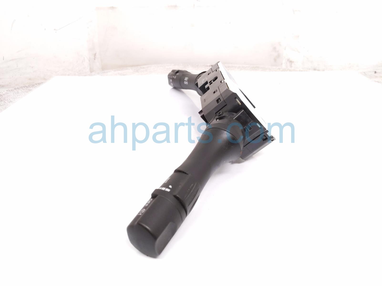 2017 Nissan Pathfinder Combo Headlamp / Signal Column Switch 25560 3KA8E Replacement 2017 Nissan Pathfinder Combo Headlamp / Signal Column Switch 25560 3KA8E Replacement thumbnail