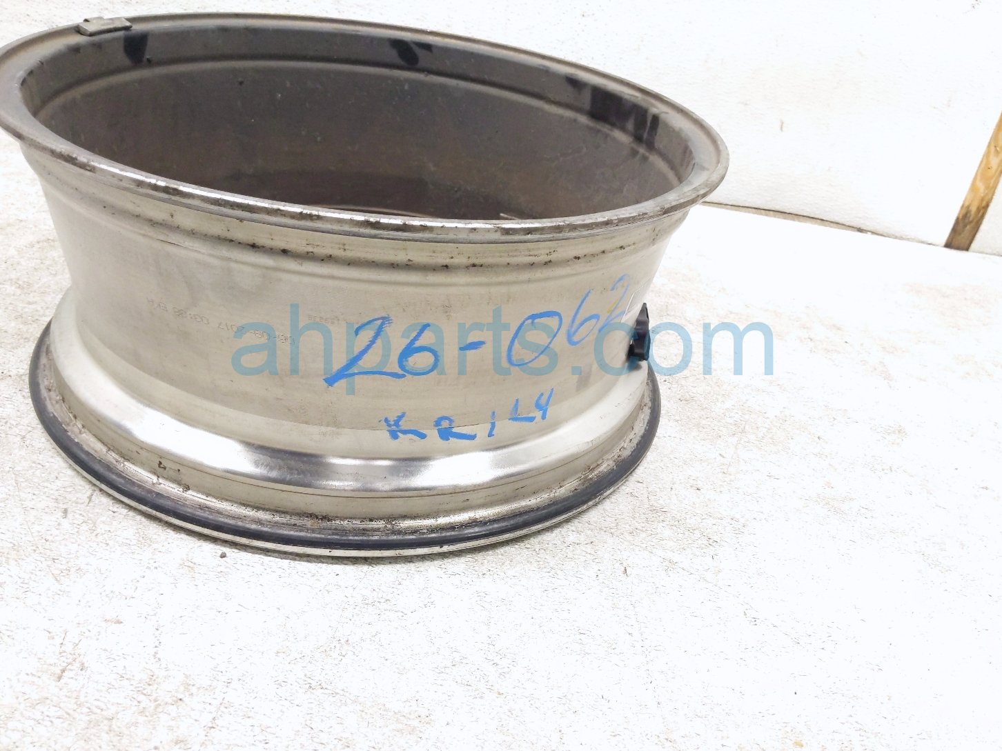 2017 Nissan Pathfinder Rear Driver Wheel / Rim Light Curb 40300 9PF2A Replacement 2017 Nissan Pathfinder Rear Driver Wheel / Rim Light Curb 40300 9PF2A Replacement thumbnail