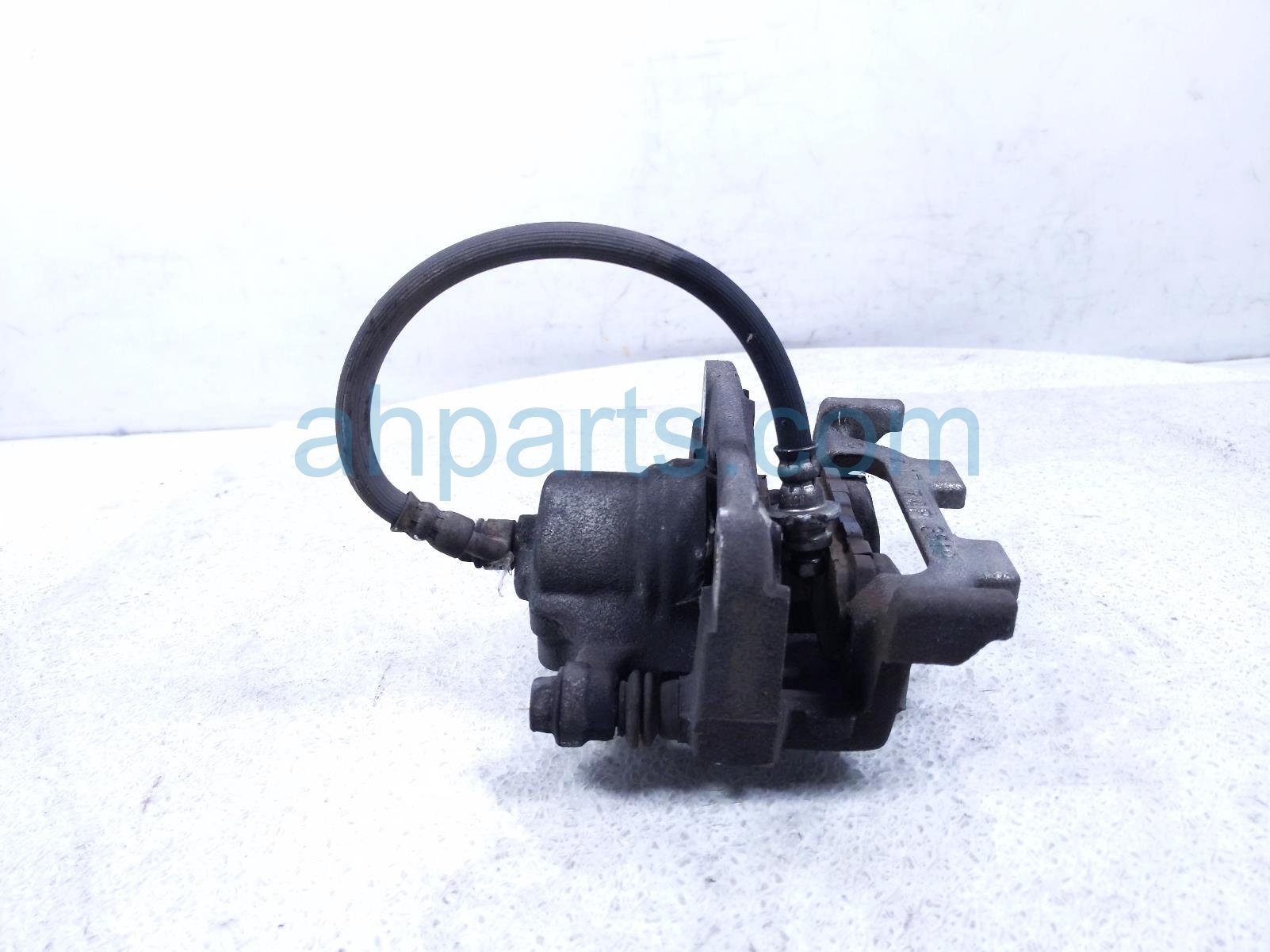 2017 Nissan Pathfinder Core Core Rear Passenger Brake Caliper 44001 1AA0A Replacement 2017 Nissan Pathfinder Core Core Rear Passenger Brake Caliper 44001 1AA0A Replacement thumbnail