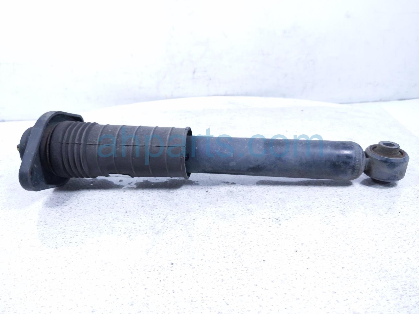 2017 Nissan Pathfinder Strut / Spring / Rear Passenger Shock Absorber E6210 9NF0A Replacement 2017 Nissan Pathfinder Strut / Spring / Rear Passenger Shock Absorber E6210 9NF0A Replacement thumbnail