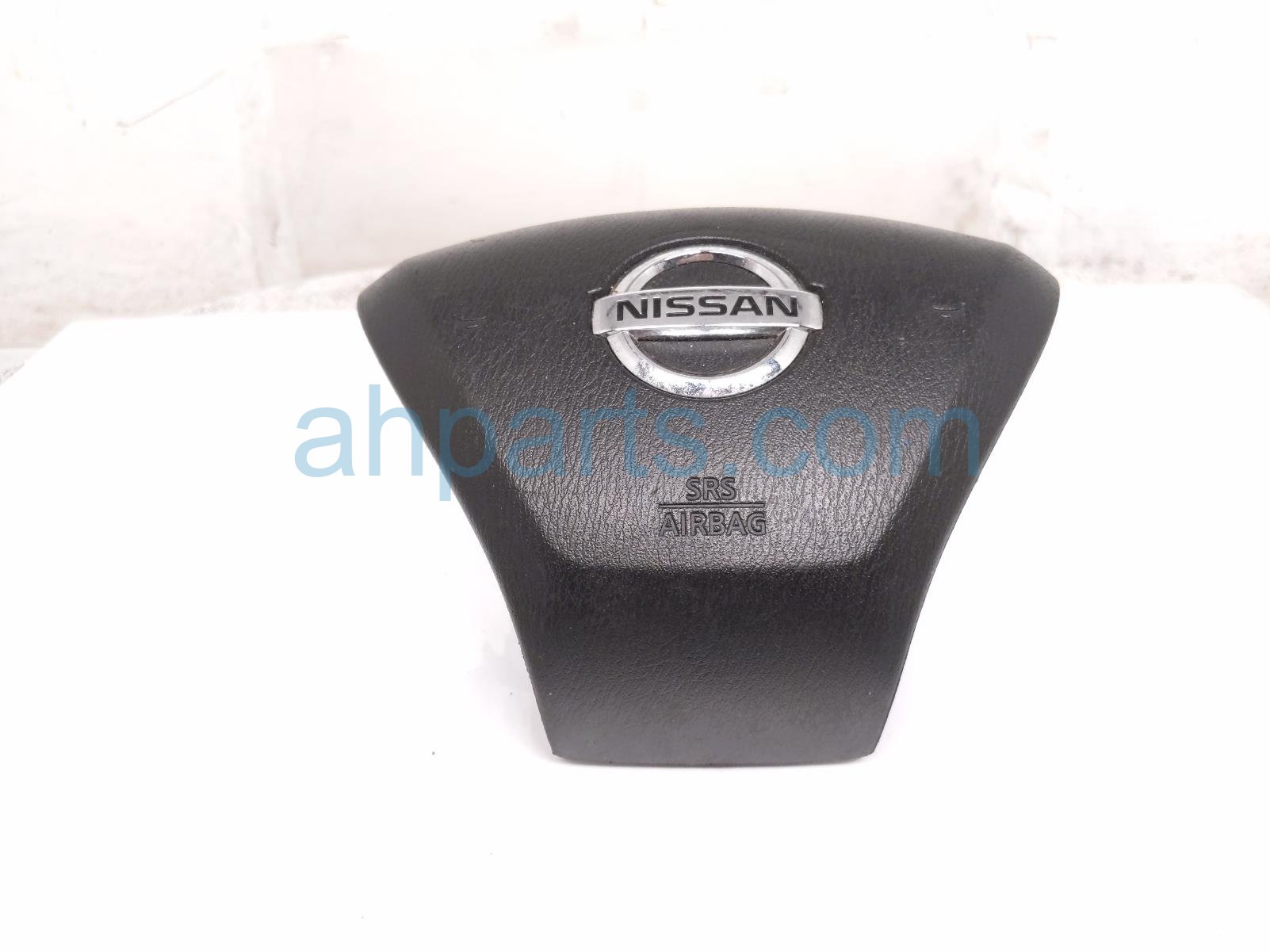 Nissan DRIVER WHEEL AIRBAG