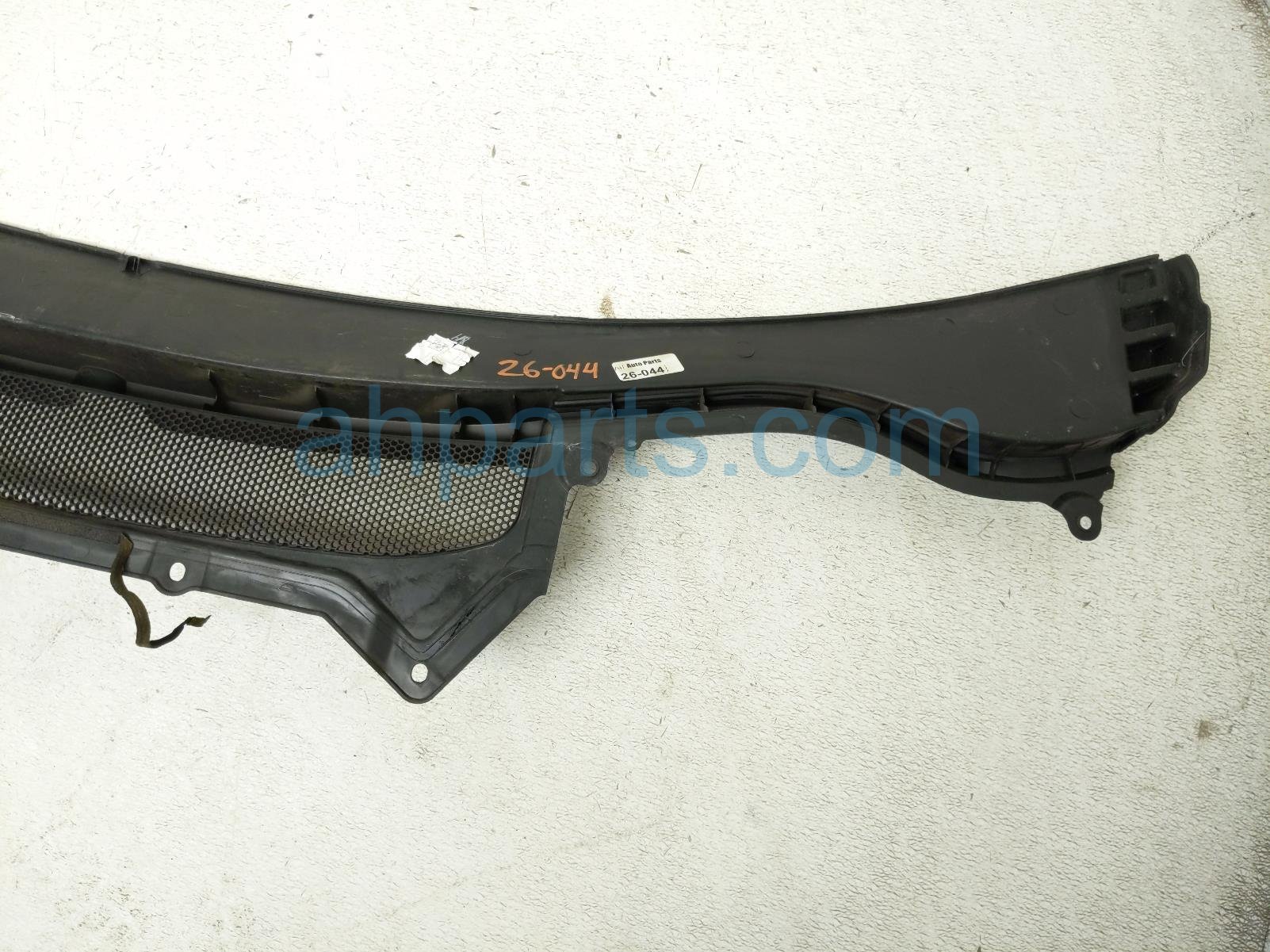 2020 Land Rover Range Rover Sport Cover Driver Windshield Cowl Vent Grille Panel LR117925 Replacement 2020 Land Rover Range Rover Sport Cover Driver Windshield Cowl Vent Grille Panel LR117925 Replacement thumbnail