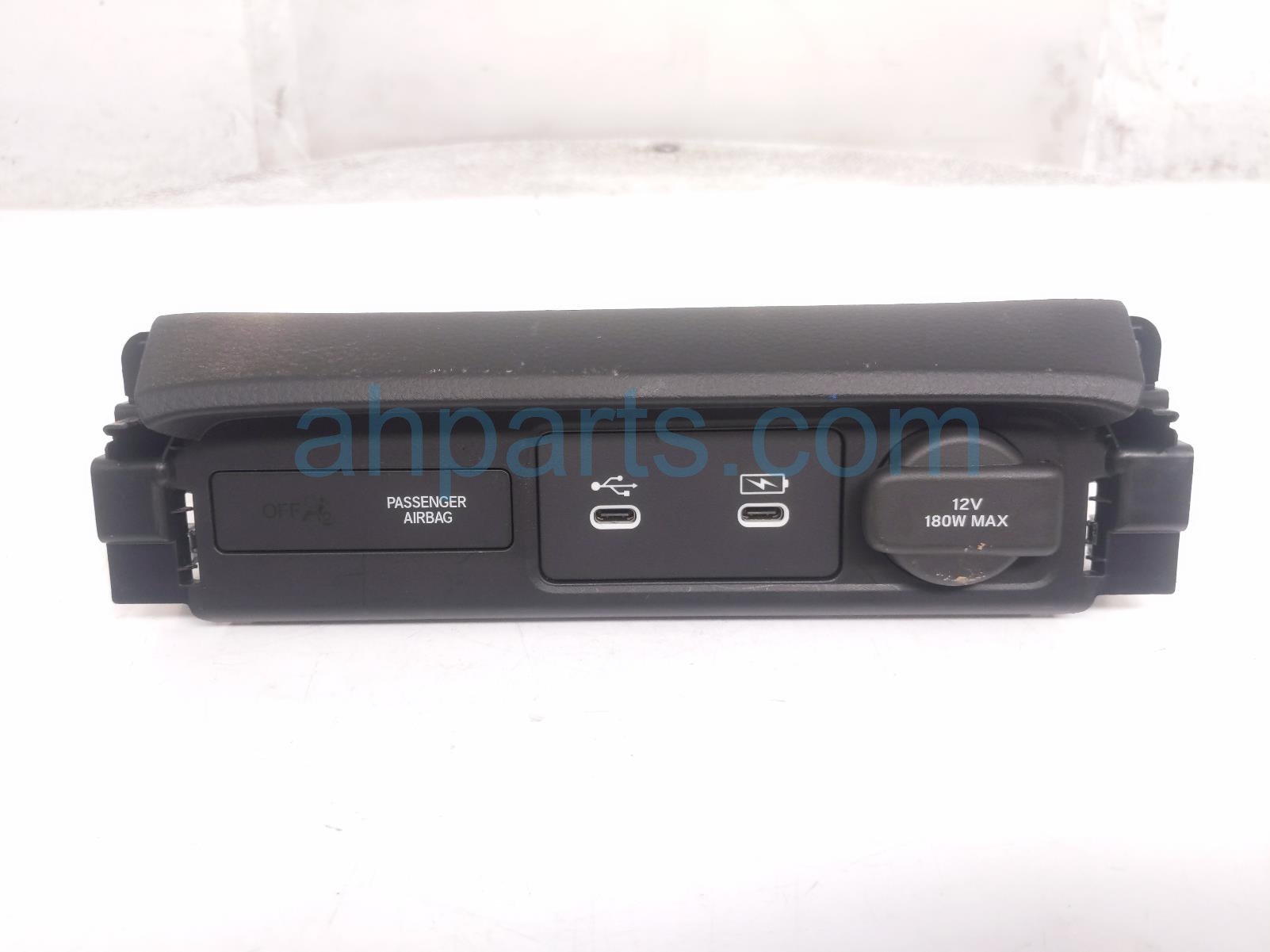 Honda USB & POWER OUTLETS - DASH MTD