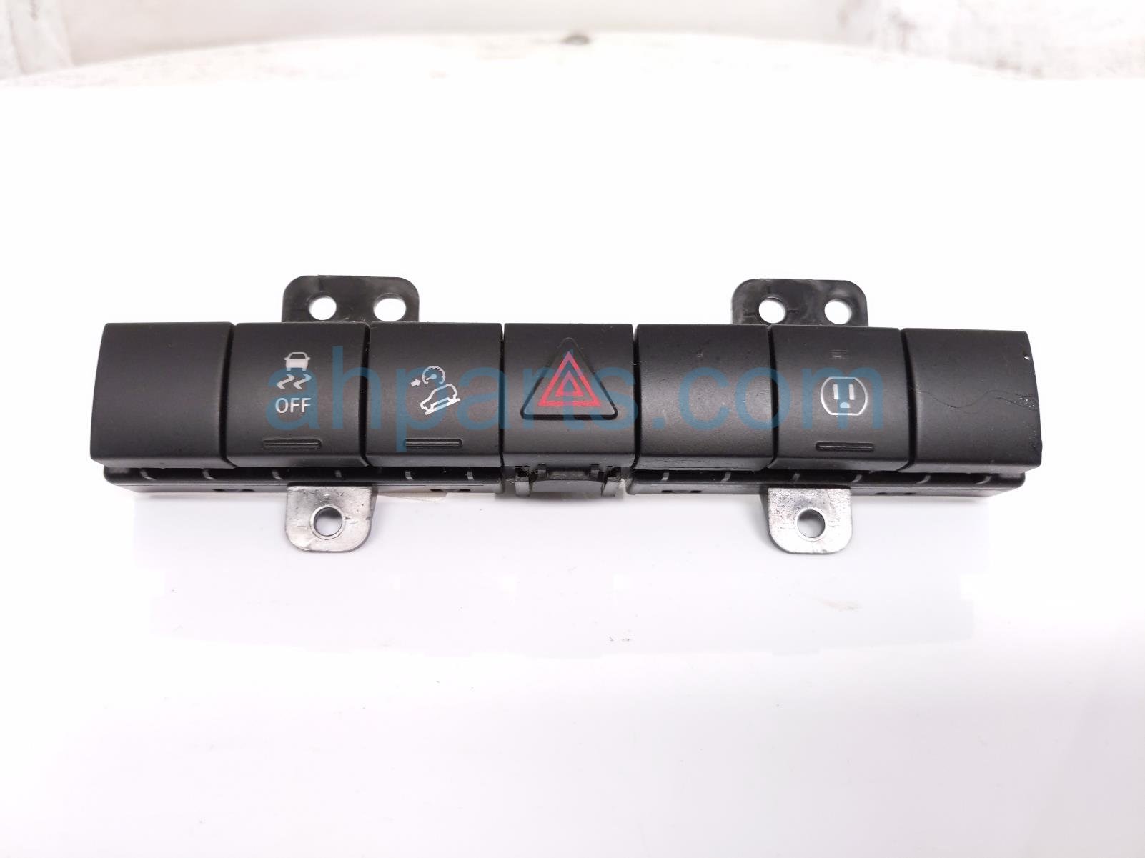 Jeep HAZARD TRACT HILL SW PANEL