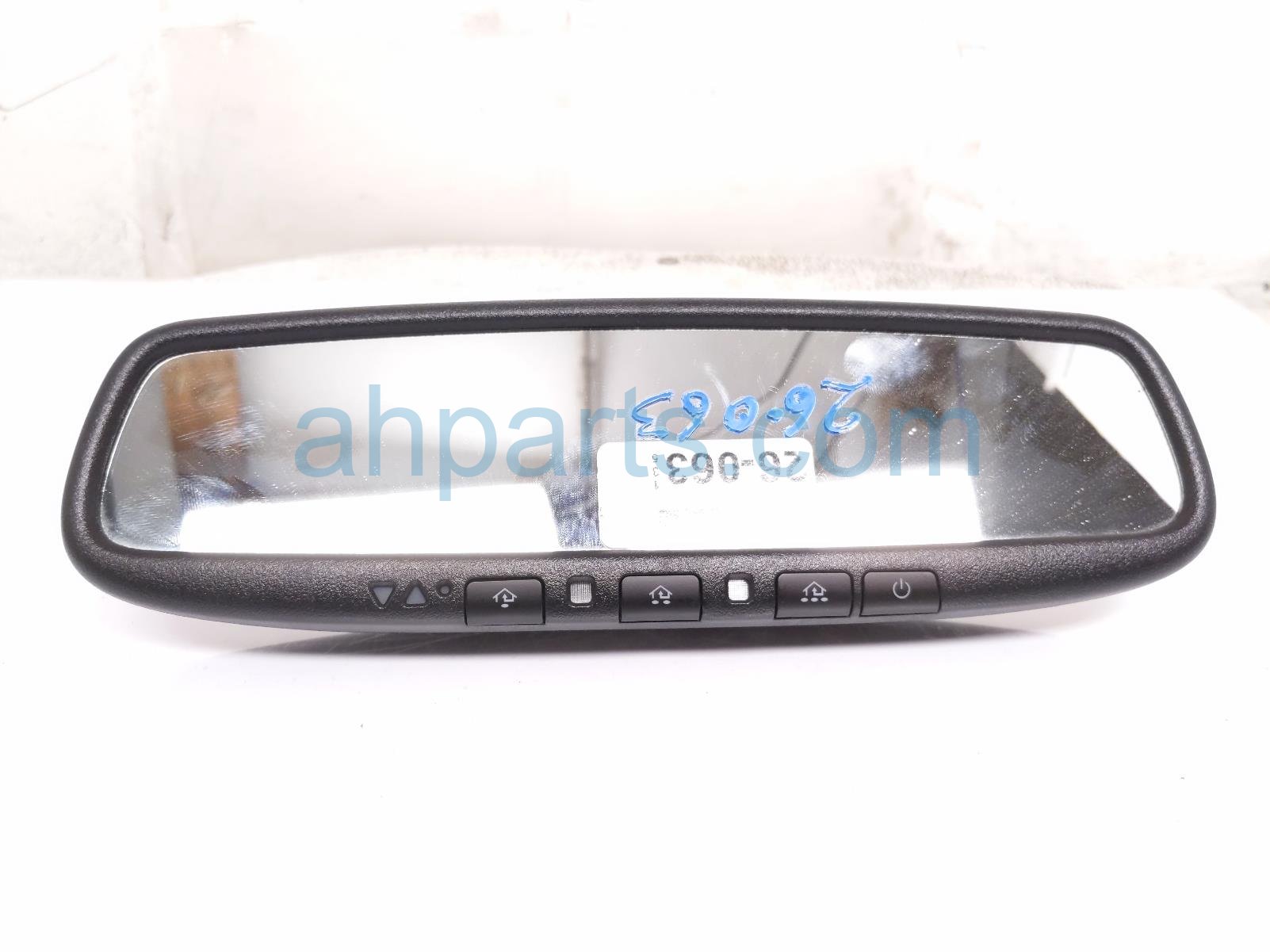 Toyota AUTO DIM REAR VIEW MIRROR - BLK