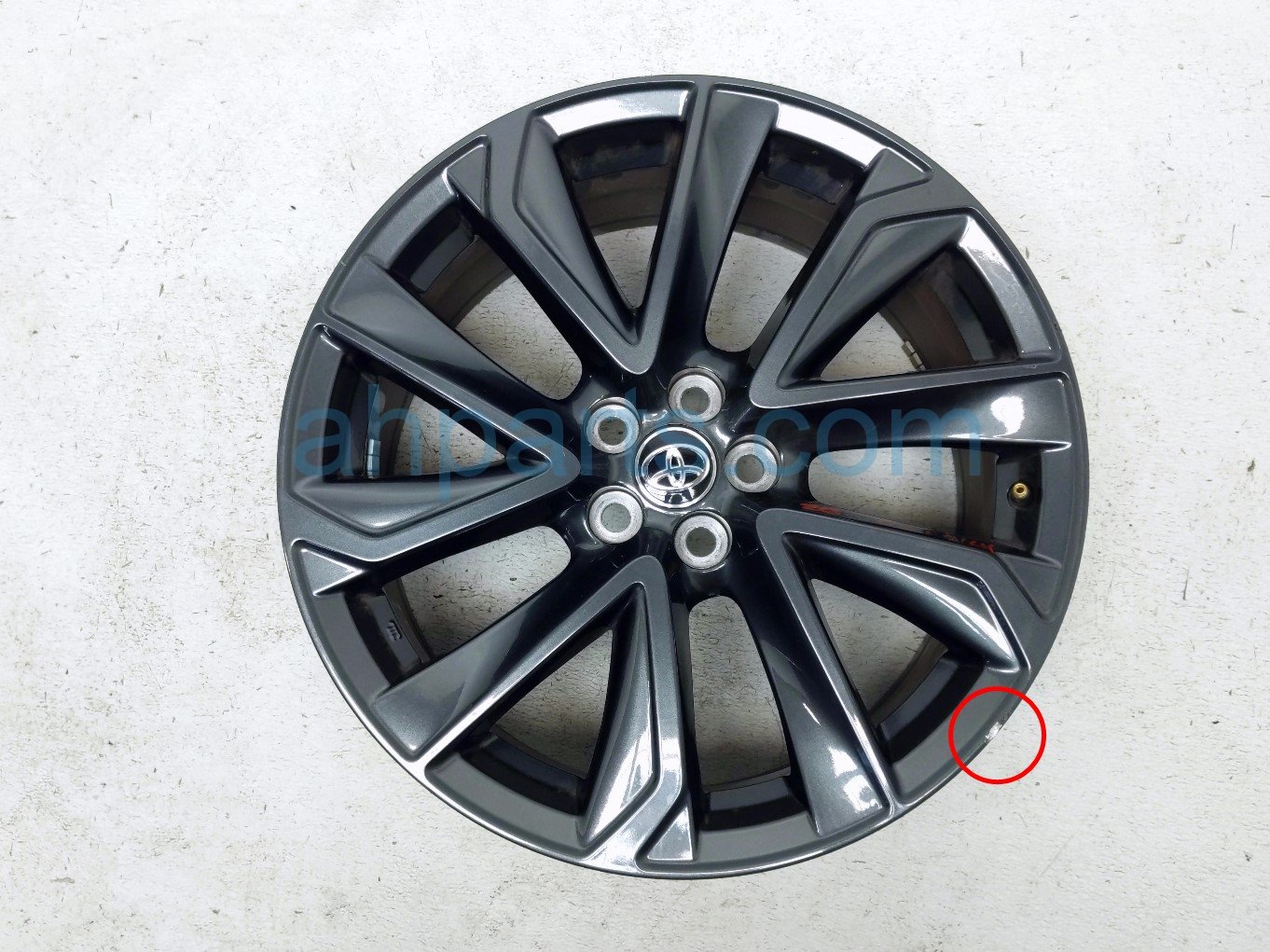 $250 Toyota FR/LH WHEEL / RIM