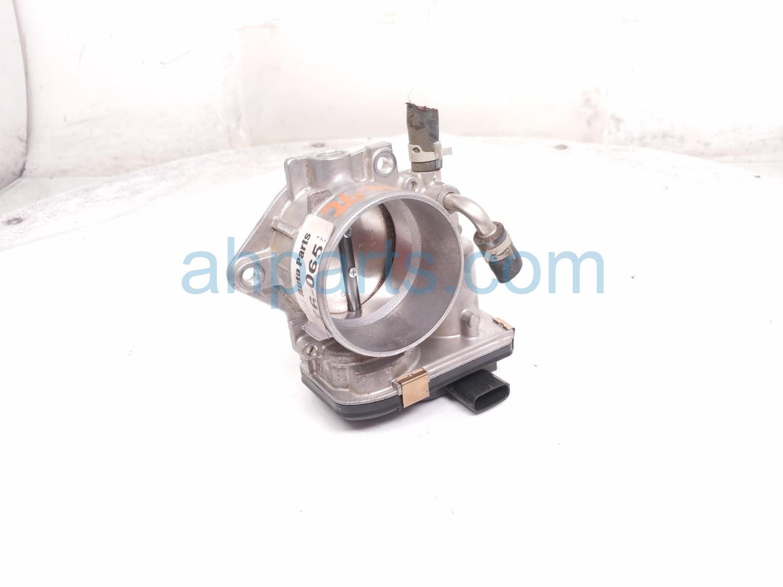 Toyota THROTTLE BODY