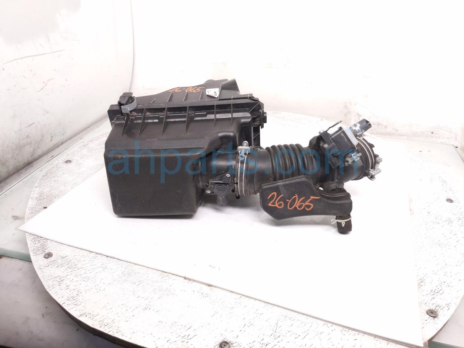 $350 Toyota AIR CLEANER INTAKE BOX